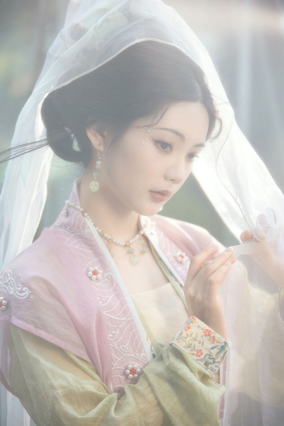 YiTuYu艺图语 Vol.9523 Wu Ying Kun Kun