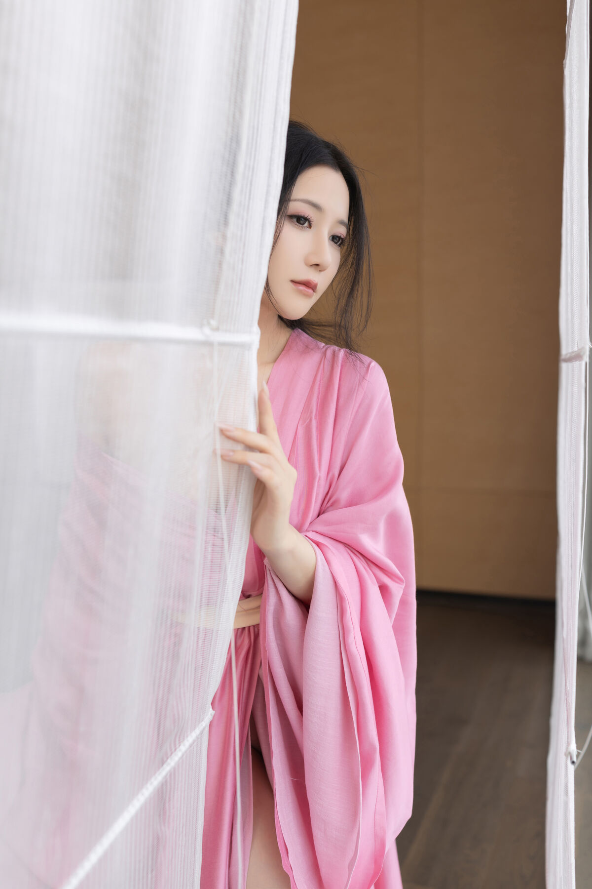 内购无水印 Yu Zi Jiang Fish 鱼子酱Fish - 秀人网模特 月影纱 Part01 58 内购无水印 Yu Zi Jiang Fish 鱼子酱Fish - 秀人网模特 月影纱 Part01