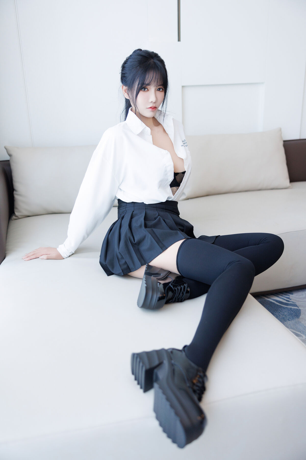 内购无水印 Na Bi 娜比 - 秀人网模特 学生装 Part01 62 内购无水印 Na Bi 娜比 - 秀人网模特 学生装 Part01