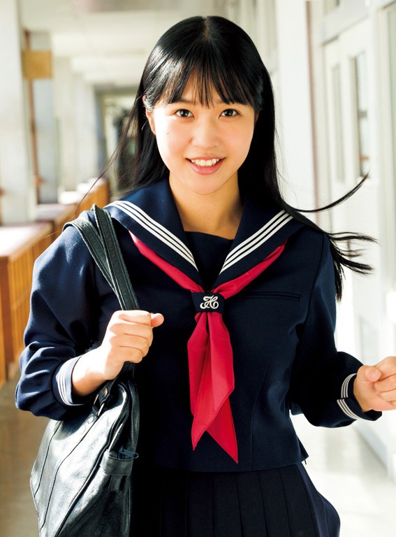 南みゆか 90㎝パイパイの水着グラビア画像! 583 南みゆか 90㎝パイパイの水着グラビア画像!