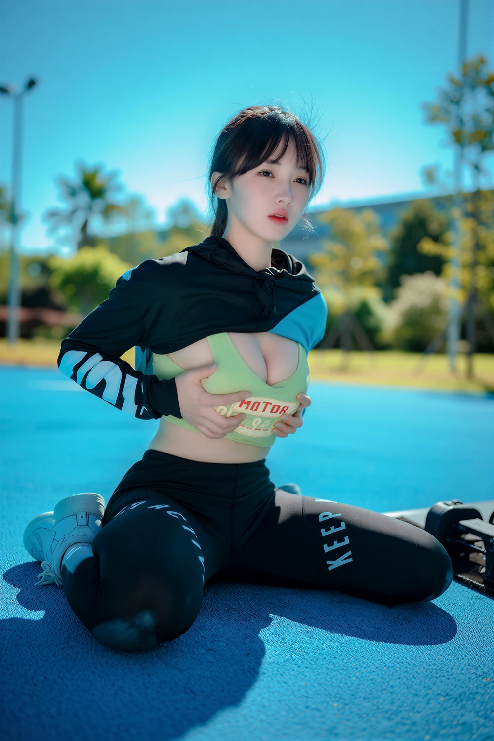 Hendoong 혠둥이 – DJAWA 「Loose and Tight Jade Blue」 18 Hendoong 혠둥이 – DJAWA 「Loose and Tight Jade Blue」