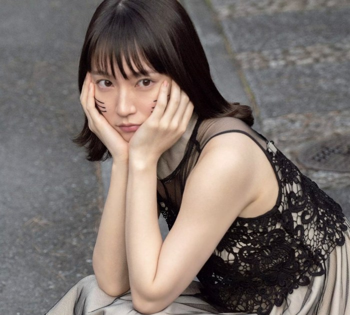 吉岡里帆 Dカップボインの水着グラビア画像! 324 吉岡里帆 Dカップボインの水着グラビア画像!