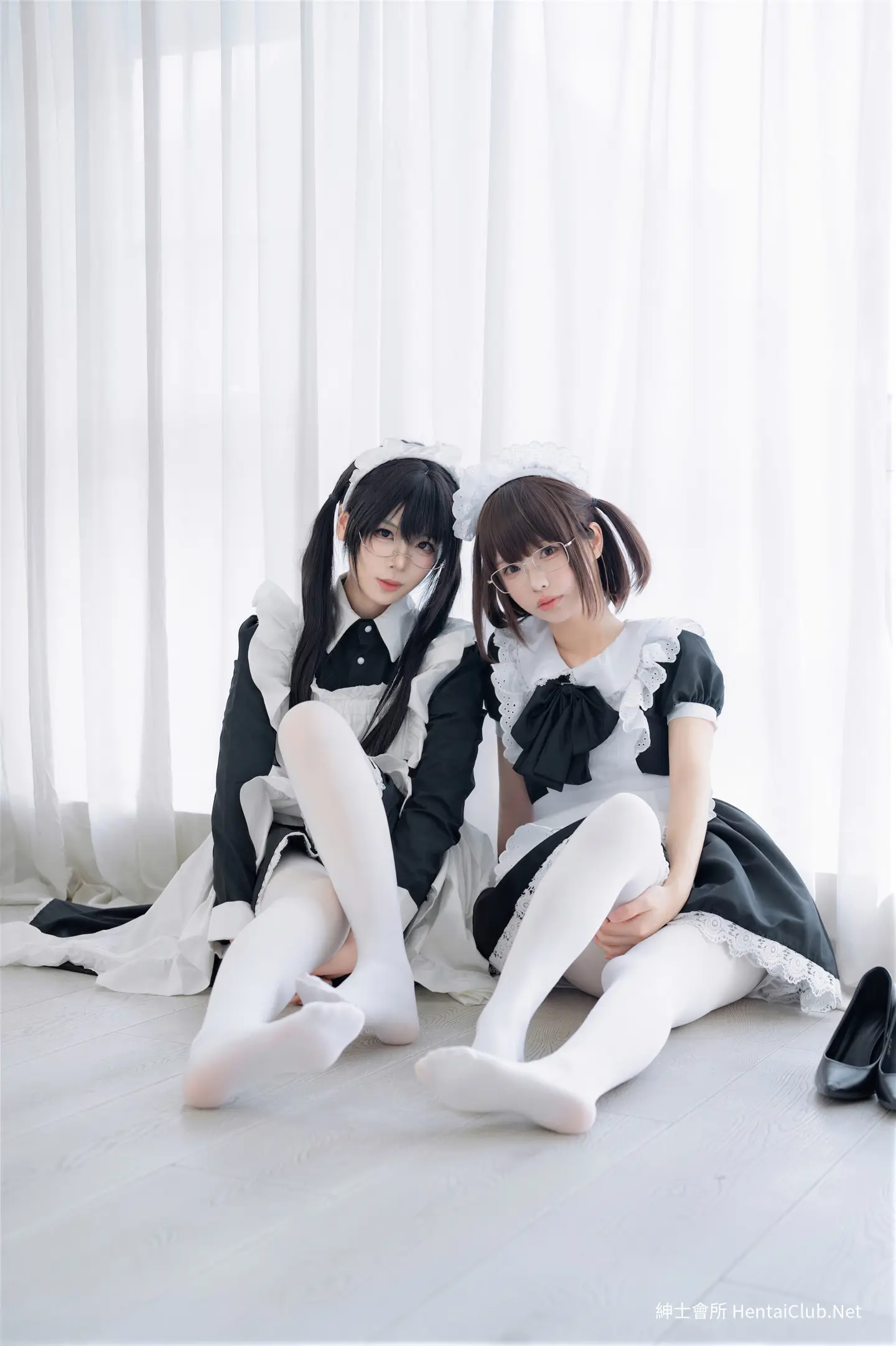 轩萧学姐 十万珍吱伏特 双人女仆 3 轩萧学姐 十万珍吱伏特 双人女仆