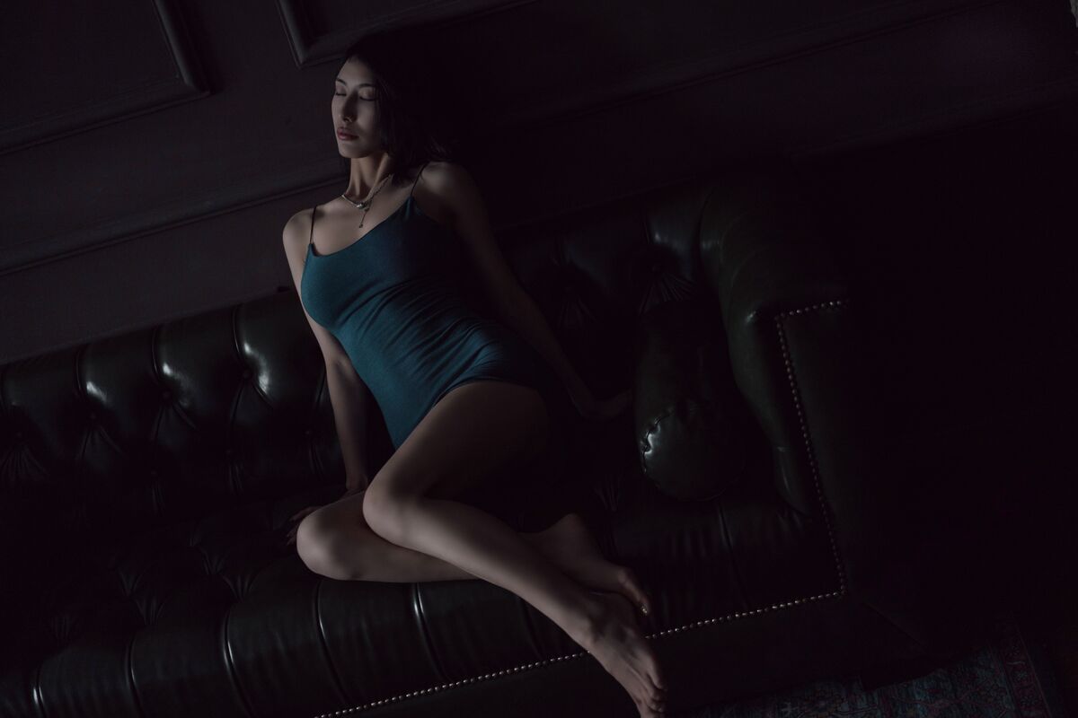 XR Uncensored lingyu69 - R18 秀人网模特 欲望沙发 3 XR Uncensored lingyu69 - R18 秀人网模特 欲望沙发