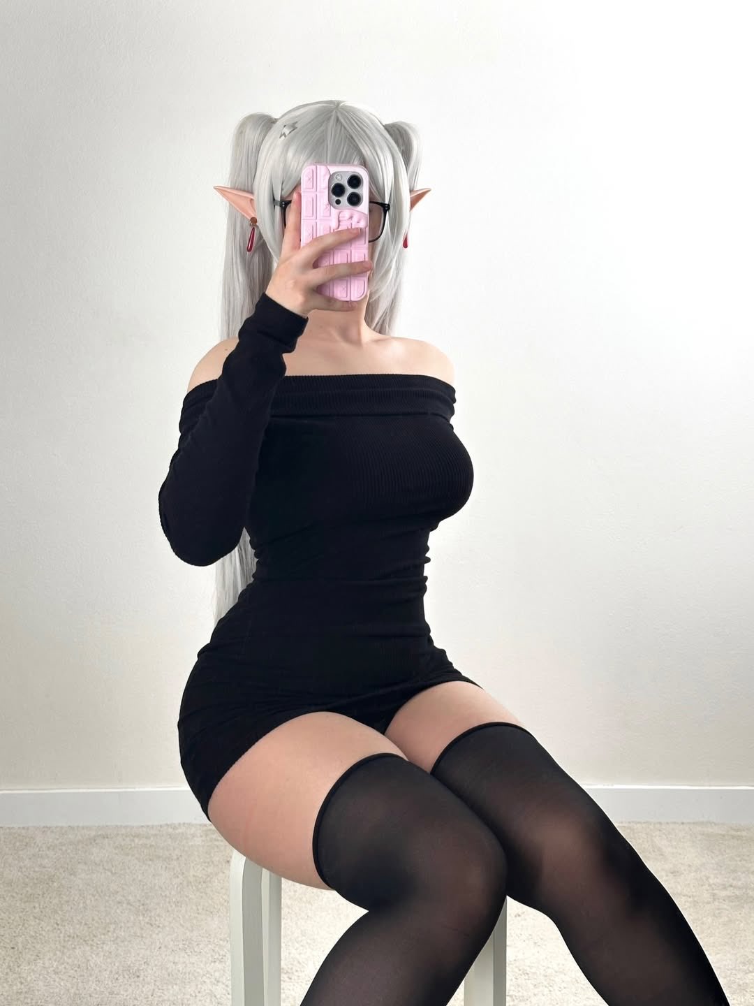 Lila Minx - Frieren 4 Lila Minx - Frieren