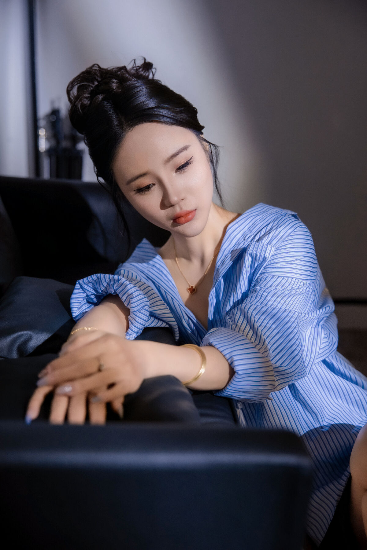 YiTuYu艺图语 Vol.9976 Qian Cheng Si Jin 2 YiTuYu艺图语 Vol.9976 Qian Cheng Si Jin