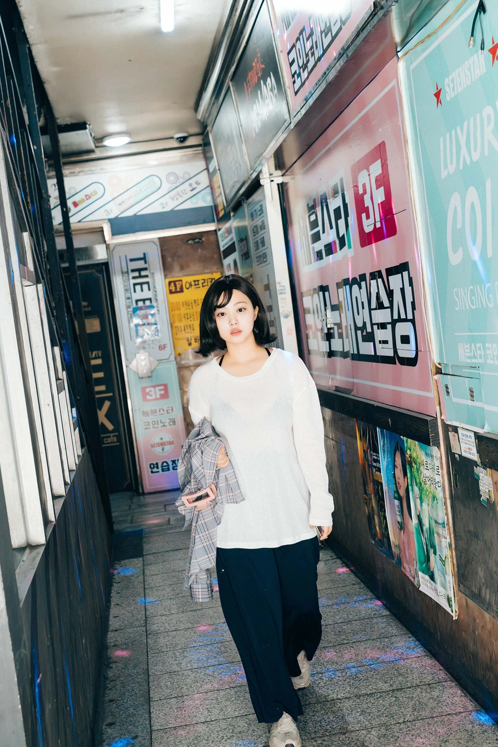 EunWoo 은우 – Haivia Photobook 「Video Room」 2 EunWoo 은우 – Haivia Photobook 「Video Room」