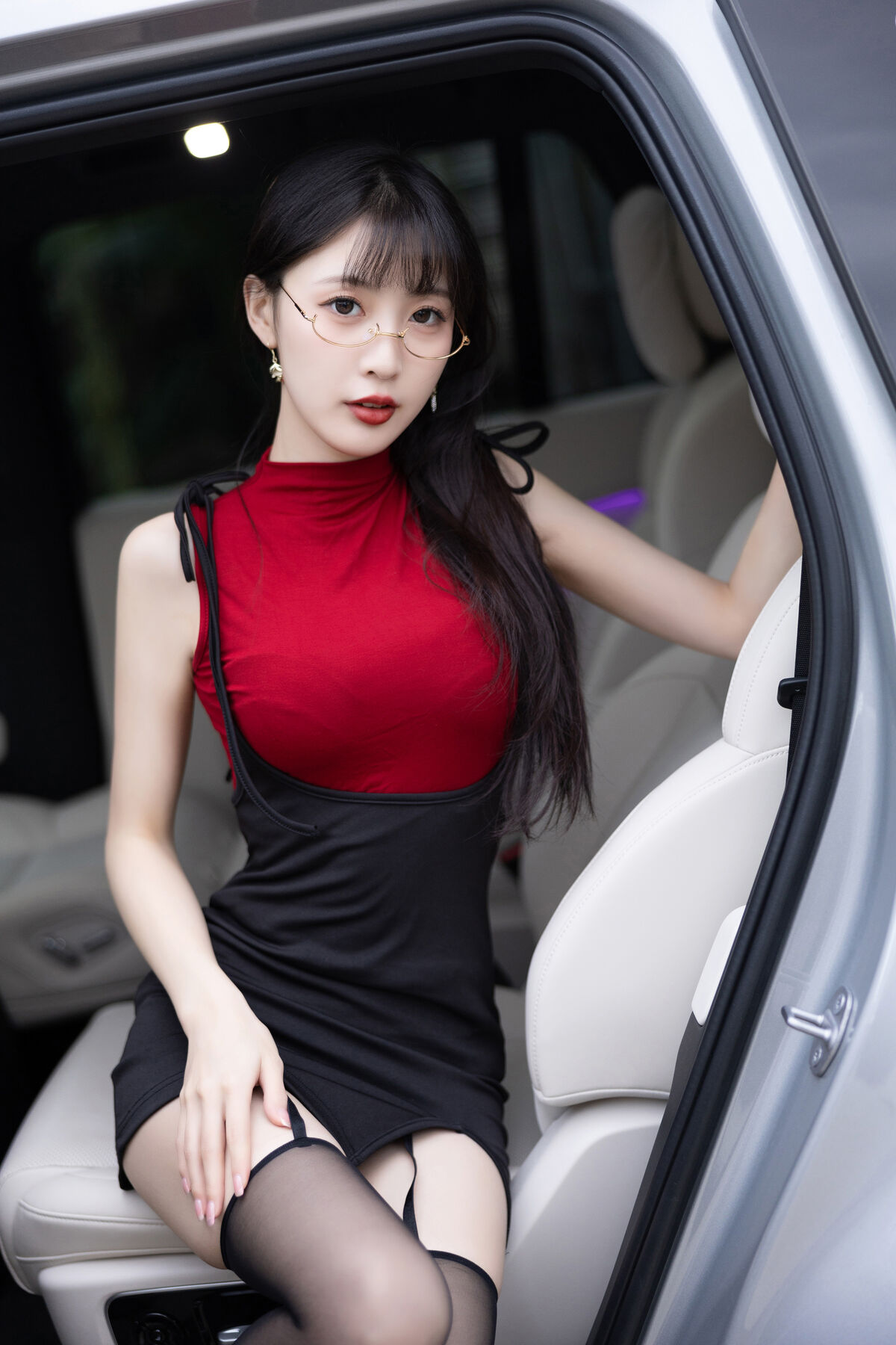 内购无水印 Lin Xing Lan 林星阑 - 秀人网模特 红衣黑丝 24 内购无水印 Lin Xing Lan 林星阑 - 秀人网模特 红衣黑丝