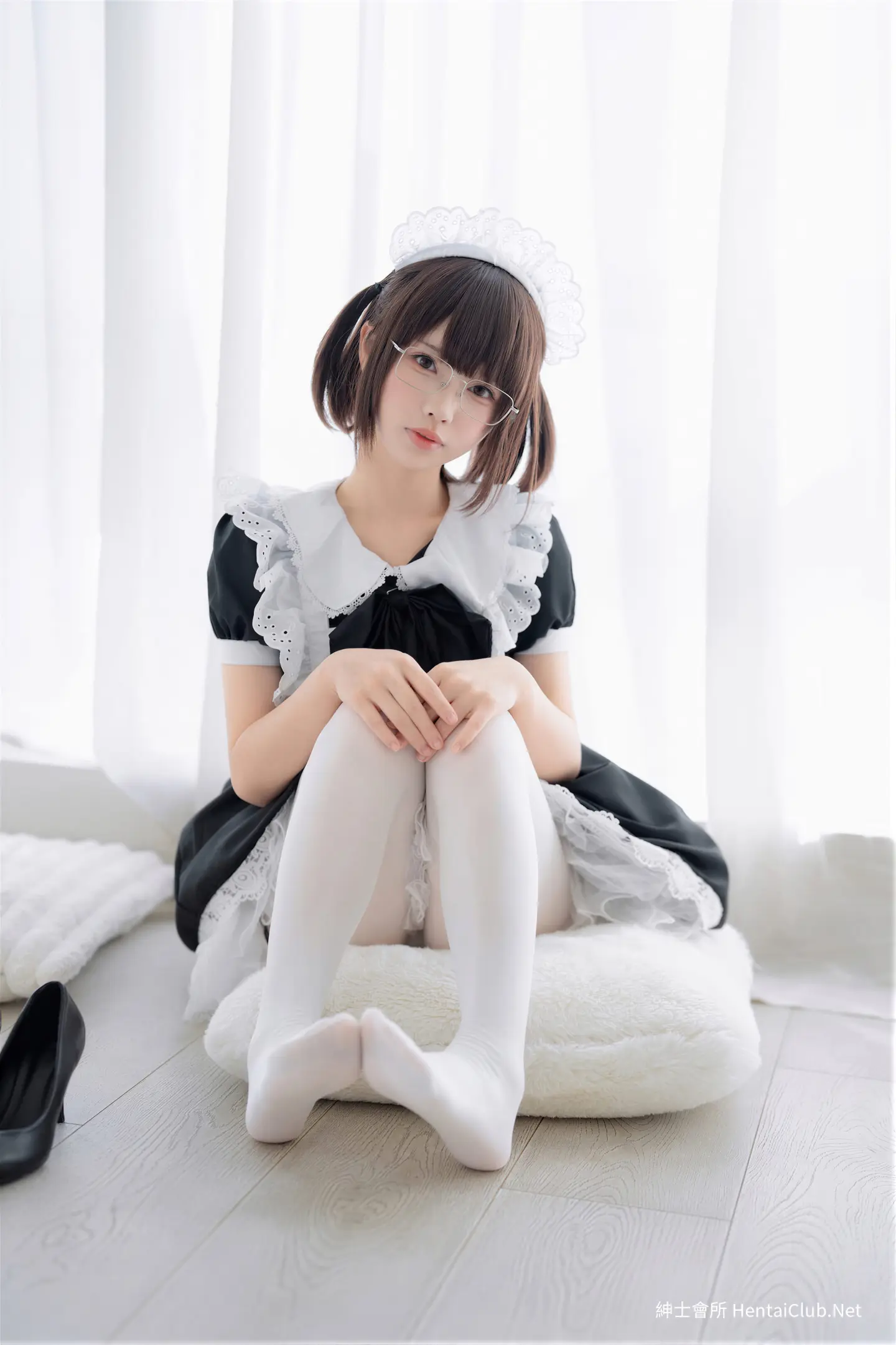 轩萧学姐 十万珍吱伏特 双人女仆 9 轩萧学姐 十万珍吱伏特 双人女仆