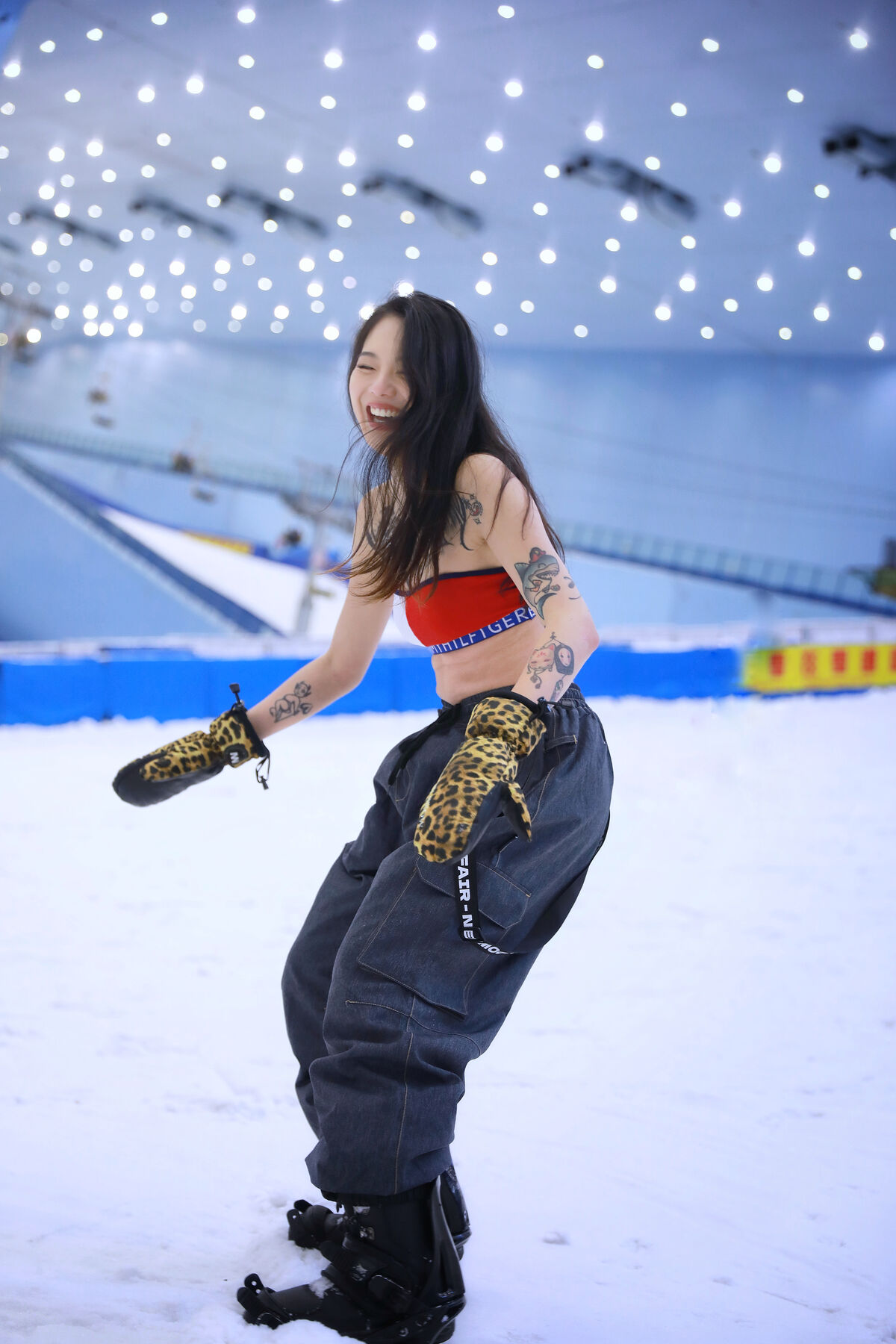 YiTuYu艺图语 Vol.9905 Gigi 3 YiTuYu艺图语 Vol.9905 Gigi
