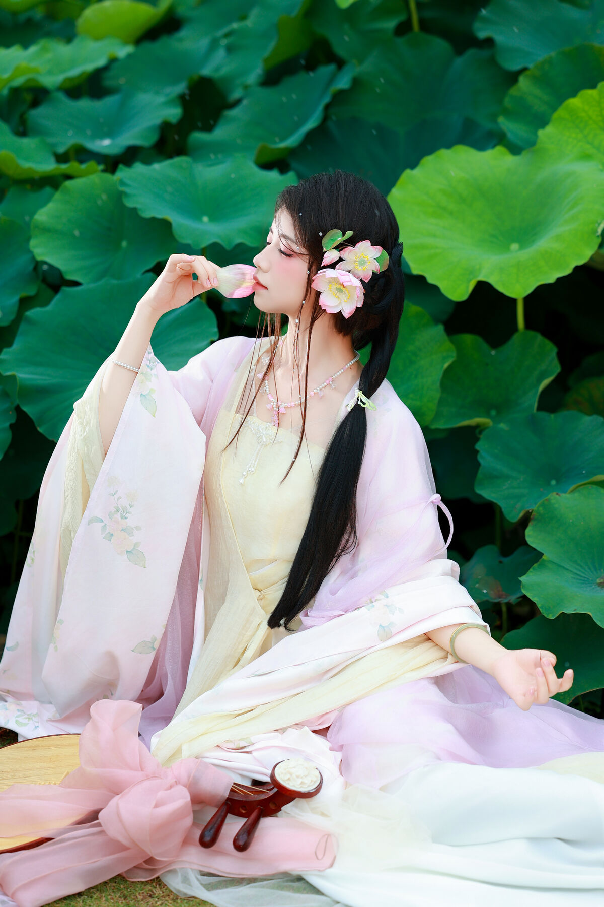 YiTuYu艺图语 Vol.9955 Xiao Du Tong Xue 8 YiTuYu艺图语 Vol.9955 Xiao Du Tong Xue