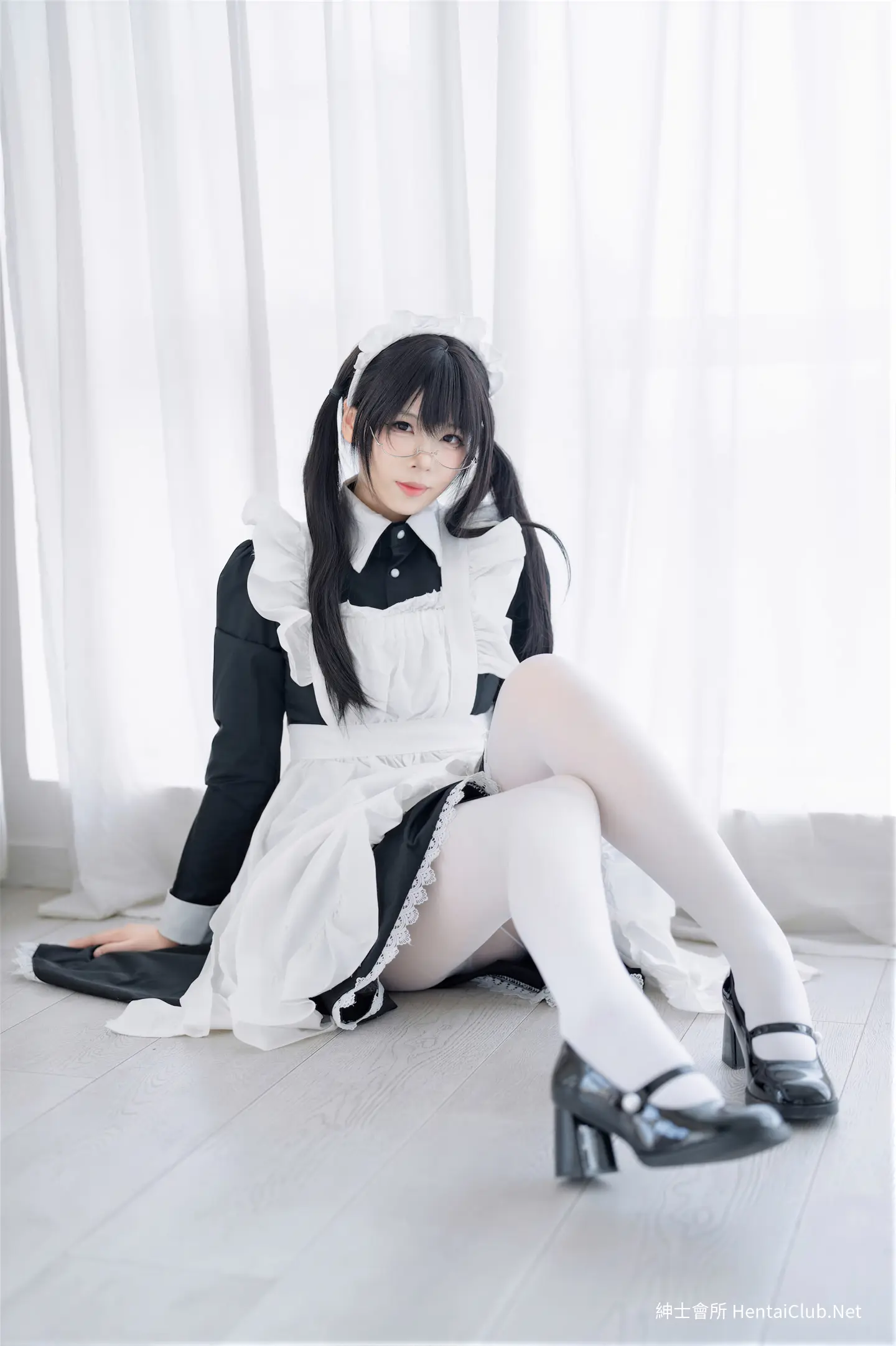 轩萧学姐 十万珍吱伏特 双人女仆 14 轩萧学姐 十万珍吱伏特 双人女仆