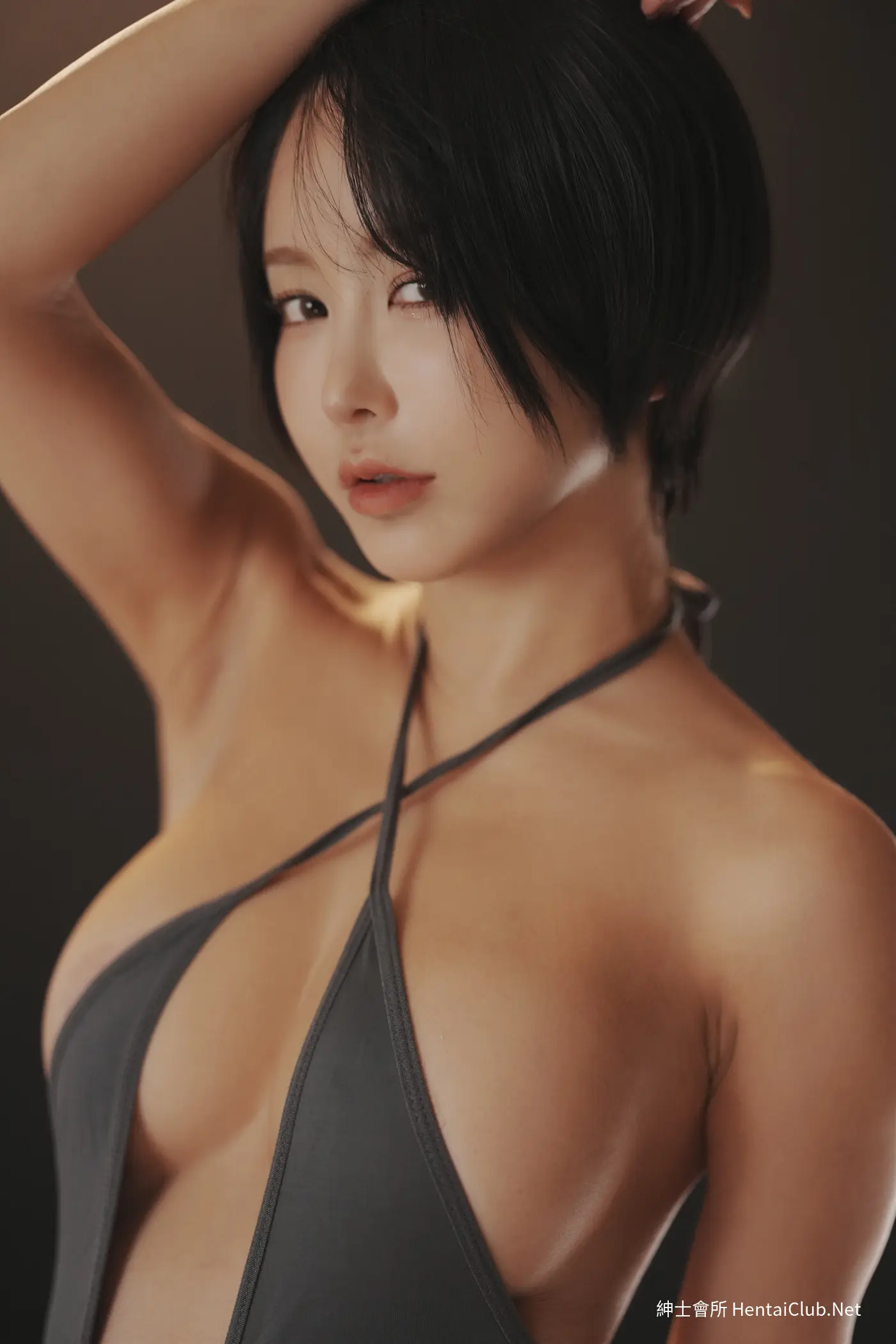 いくみ Fantia 20260317 Boyish High-Cut Swimsuit