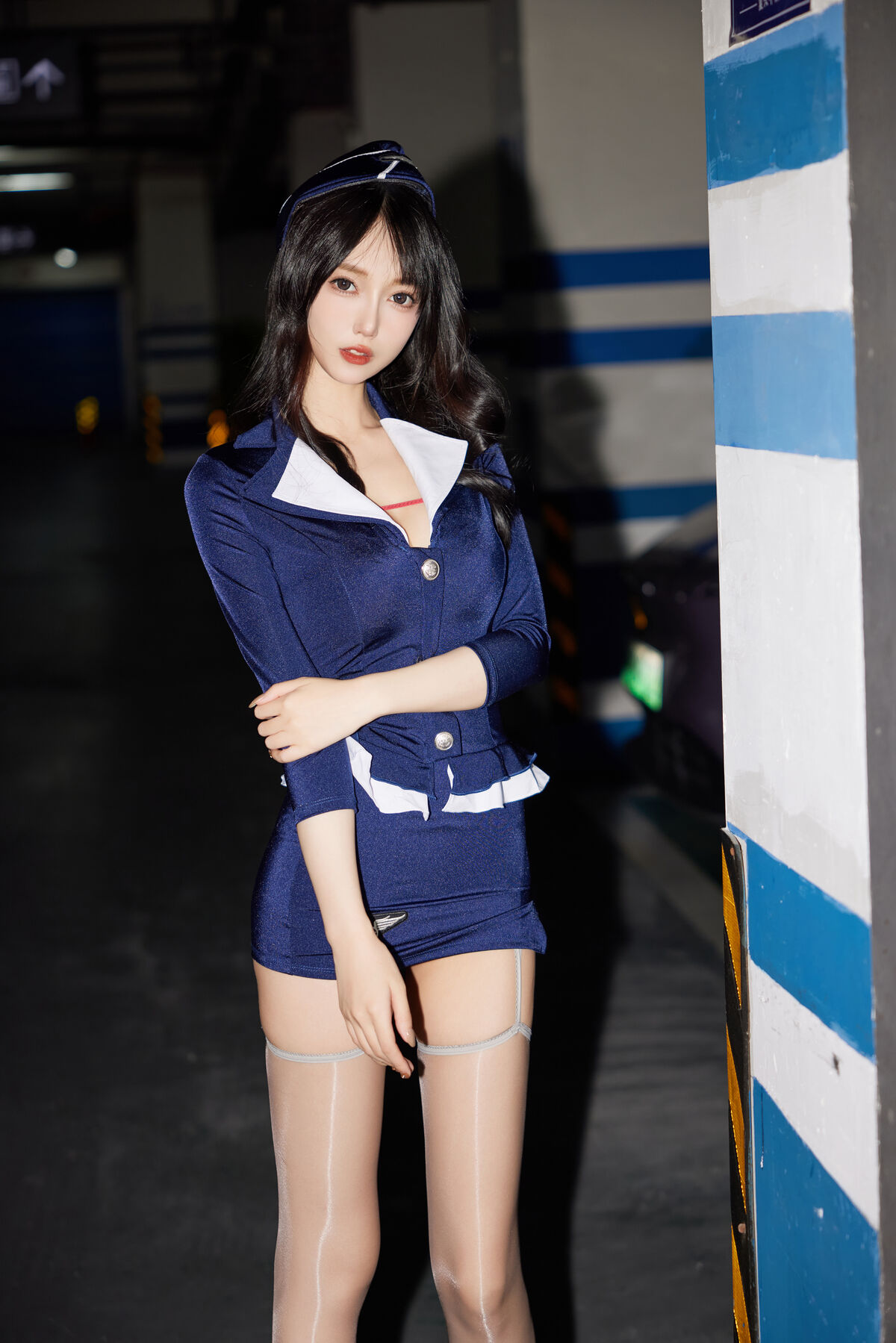 内购无水印 Yue Er Yue Er 玥儿玥er - 秀人网模特 性感制服 Part01 7 内购无水印 Yue Er Yue Er 玥儿玥er - 秀人网模特 性感制服 Part01