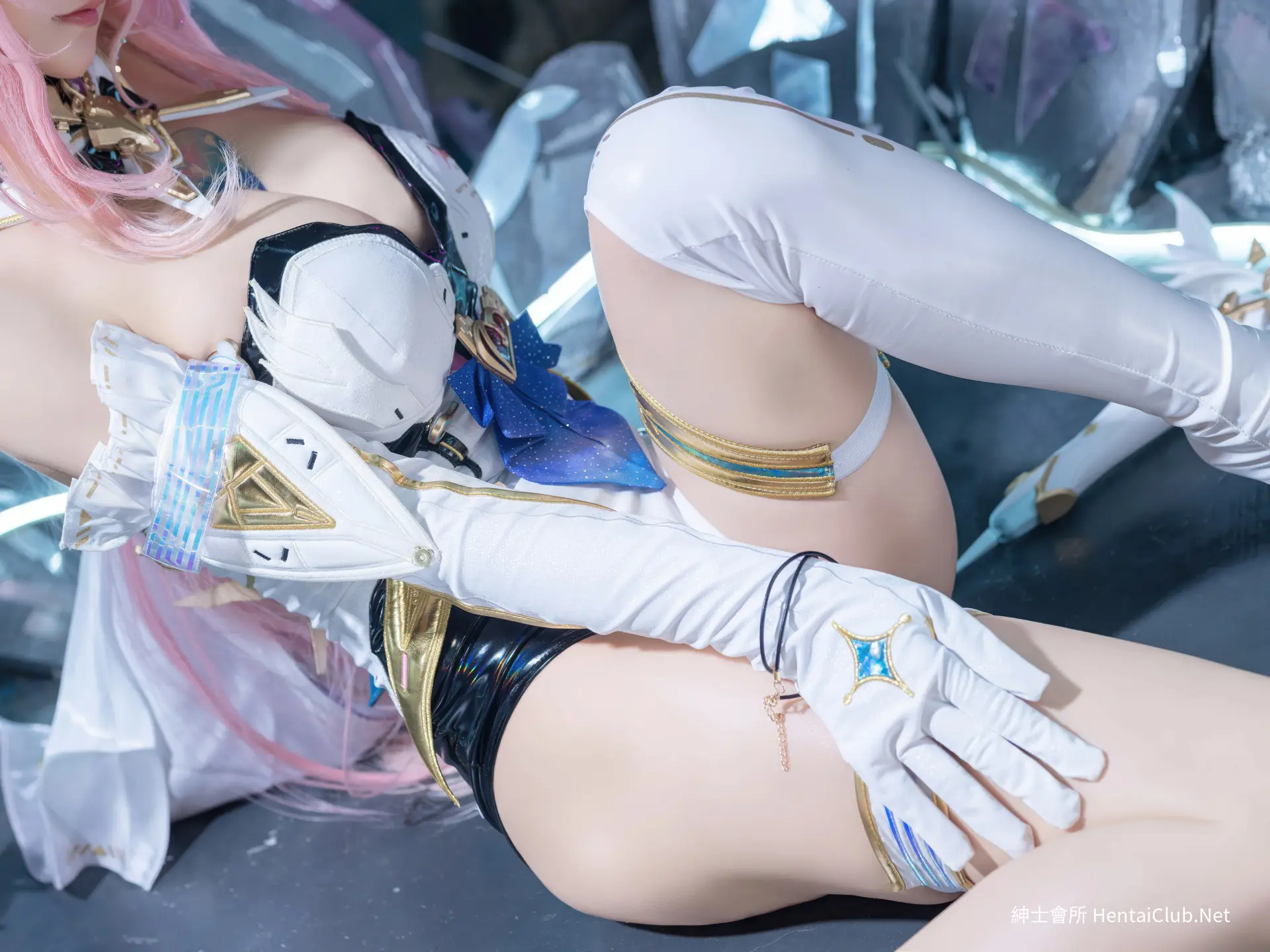 小仓千代w Patreon 鸣潮 爱弥斯 13 小仓千代w Patreon 鸣潮 爱弥斯
