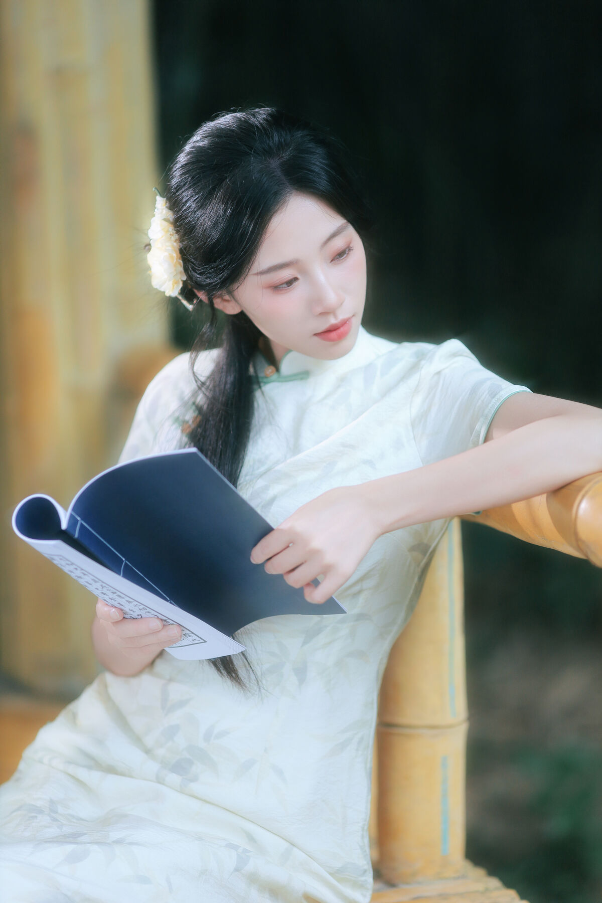 YiTuYu艺图语 Vol.9886 Zhong Ting Er 4 YiTuYu艺图语 Vol.9886 Zhong Ting Er