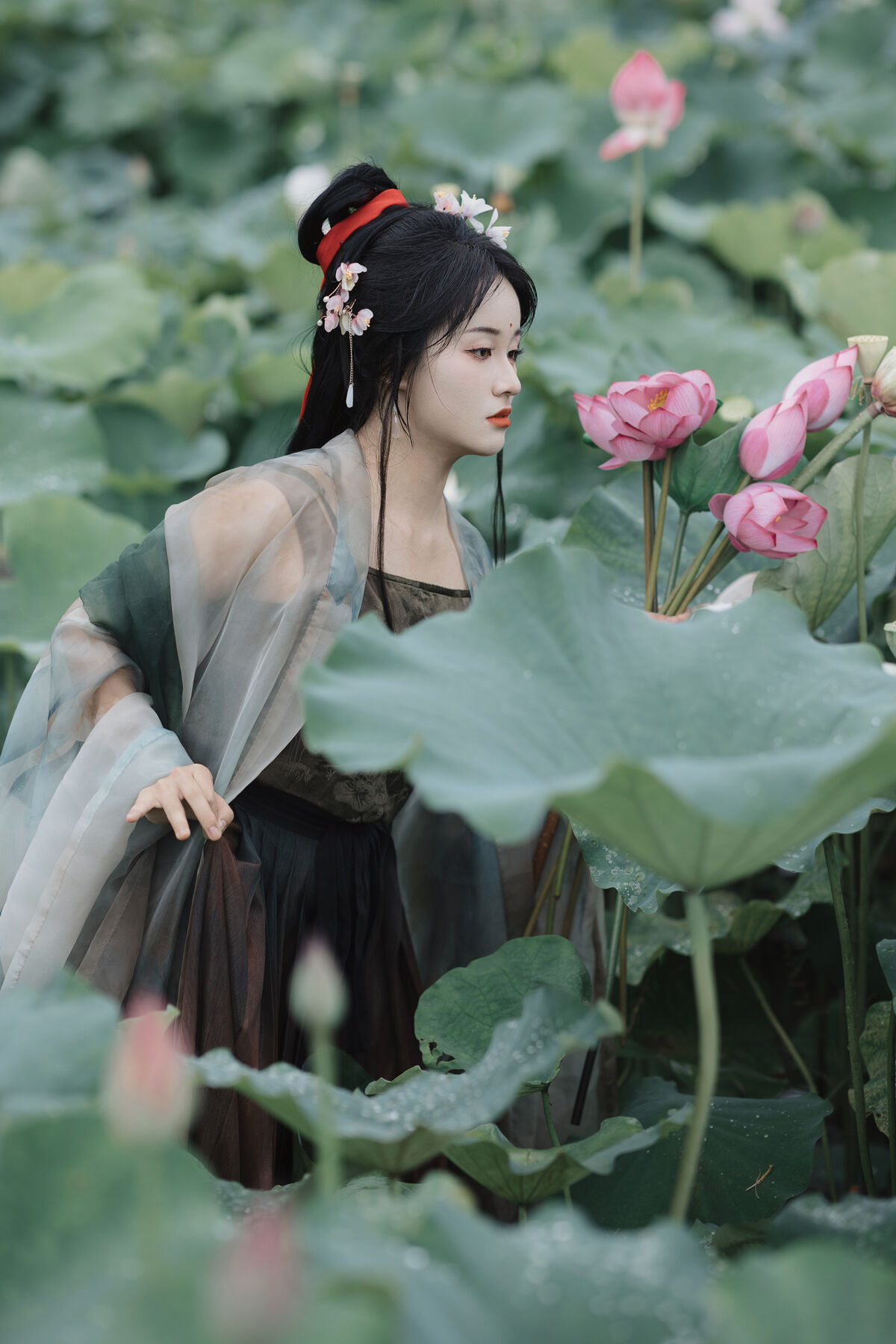YiTuYu艺图语 Vol.9895 Yuan Di Diao Xian Qu Ye Nao 6 YiTuYu艺图语 Vol.9895 Yuan Di Diao Xian Qu Ye Nao