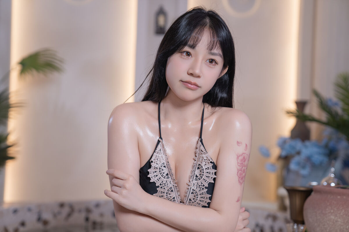 YiTuYu艺图语 Vol.9964 Yi Yuan Tong Xue Jodie 3 YiTuYu艺图语 Vol.9964 Yi Yuan Tong Xue Jodie