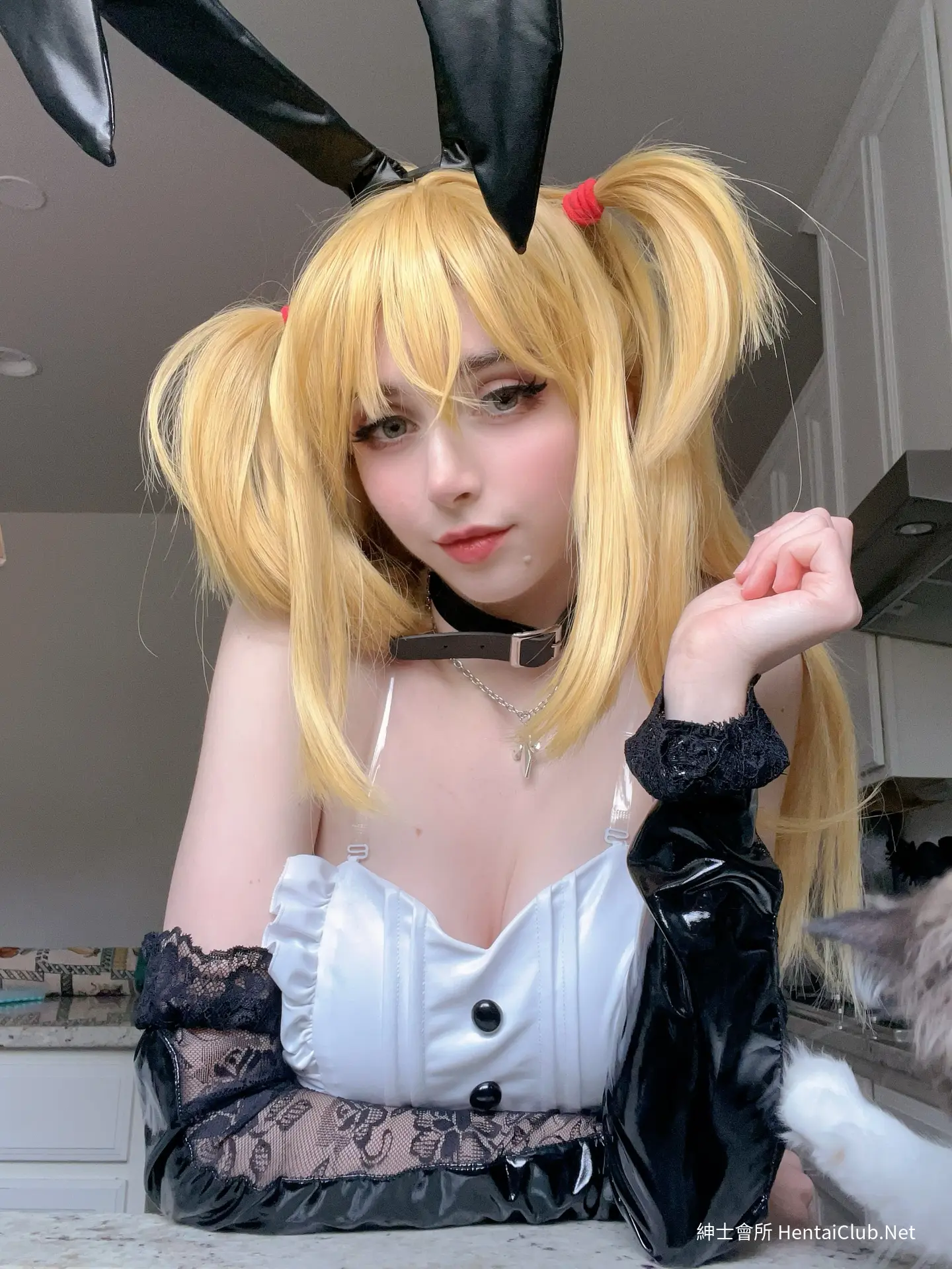 Duckie Bunny Suit Misa