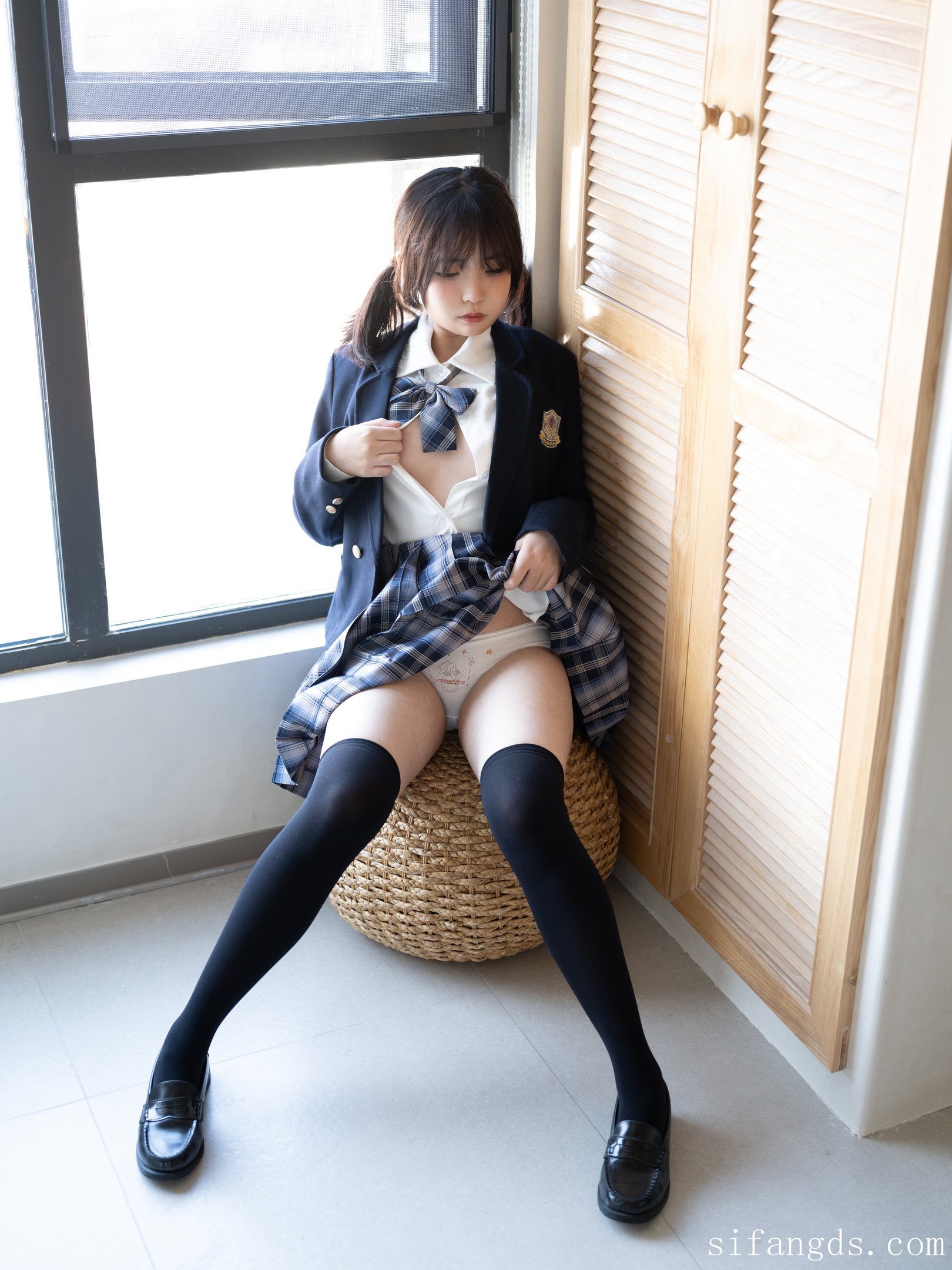 森萝财团:小安 - R18定制 JK制服浴缸 18 森萝财团:小安 - R18定制 JK制服浴缸