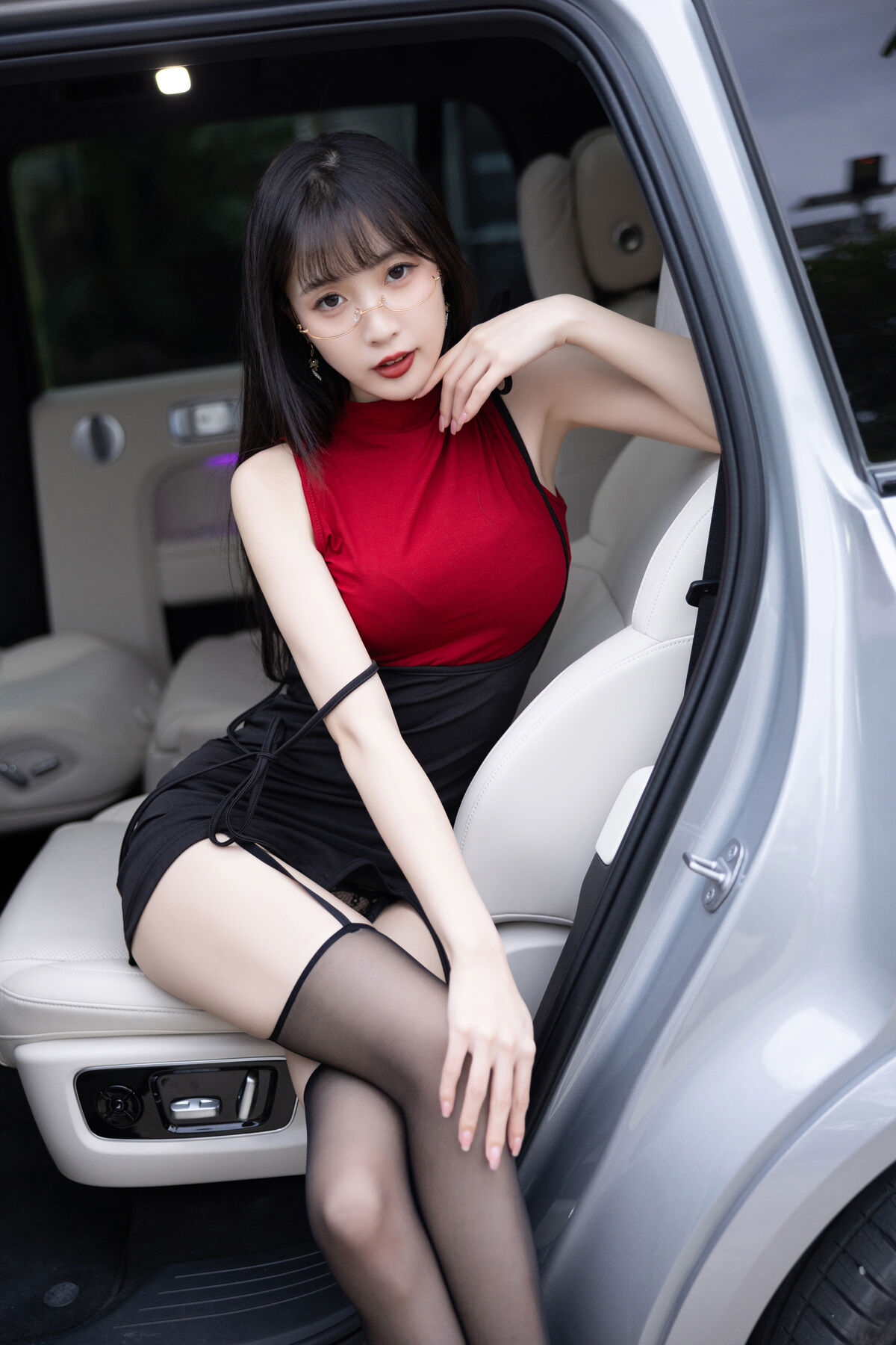 内购无水印 Lin Xing Lan 林星阑 - 秀人网模特 红衣黑丝 28 内购无水印 Lin Xing Lan 林星阑 - 秀人网模特 红衣黑丝