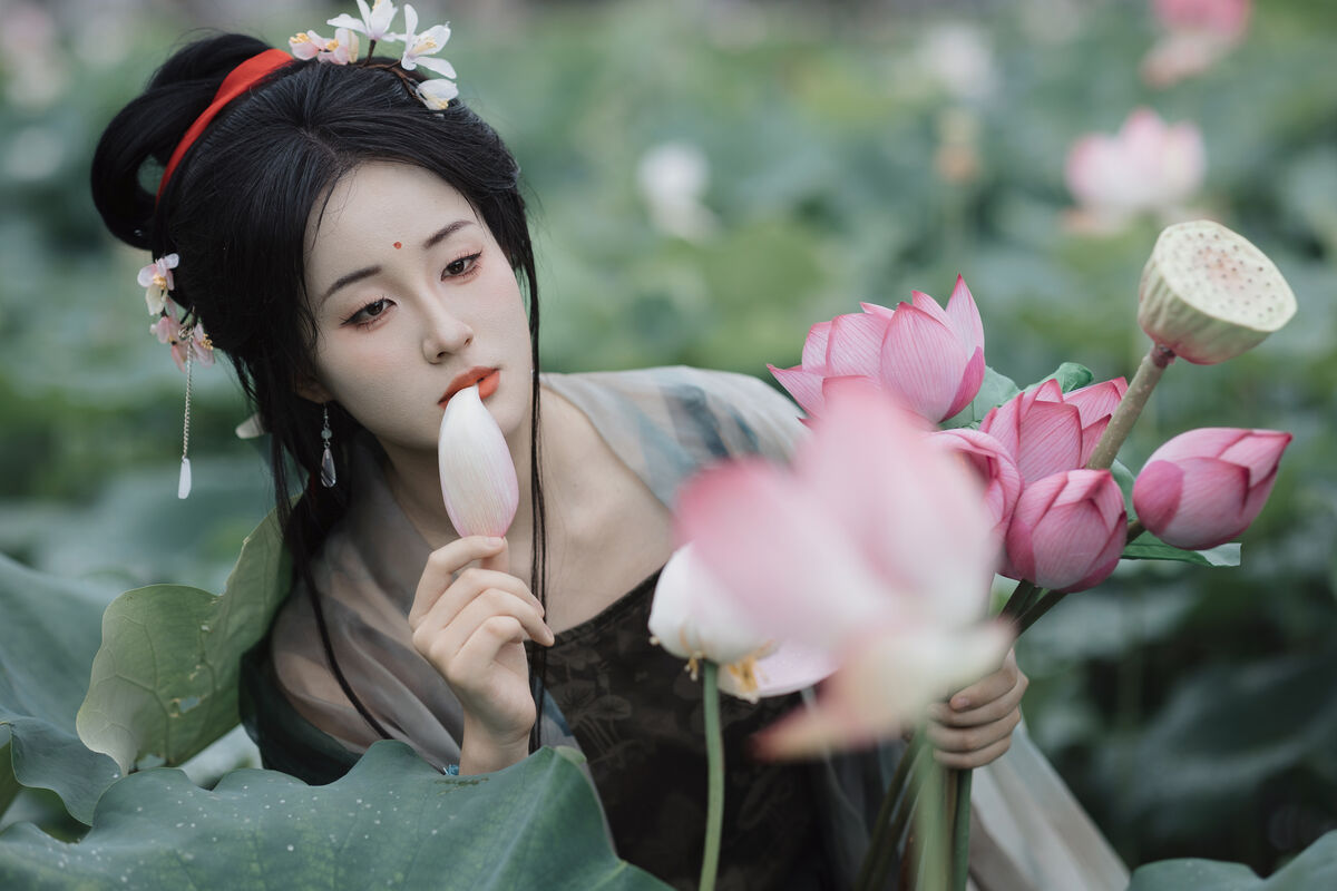 YiTuYu艺图语 Vol.9895 Yuan Di Diao Xian Qu Ye Nao 9 YiTuYu艺图语 Vol.9895 Yuan Di Diao Xian Qu Ye Nao