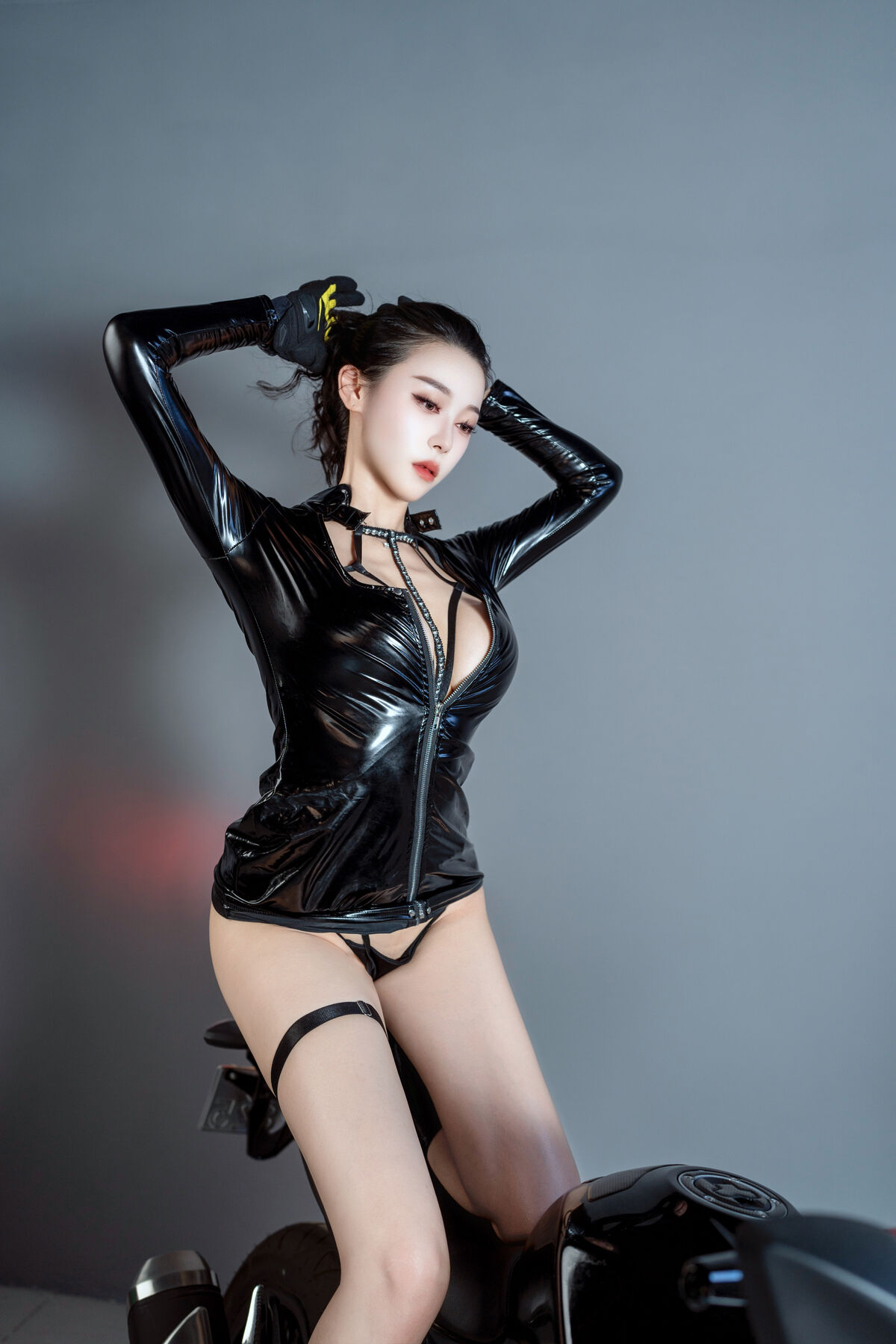 内购无水印 Qing Miao 清妙 - 秀人网模特 机车女郎 29 内购无水印 Qing Miao 清妙 - 秀人网模特 机车女郎