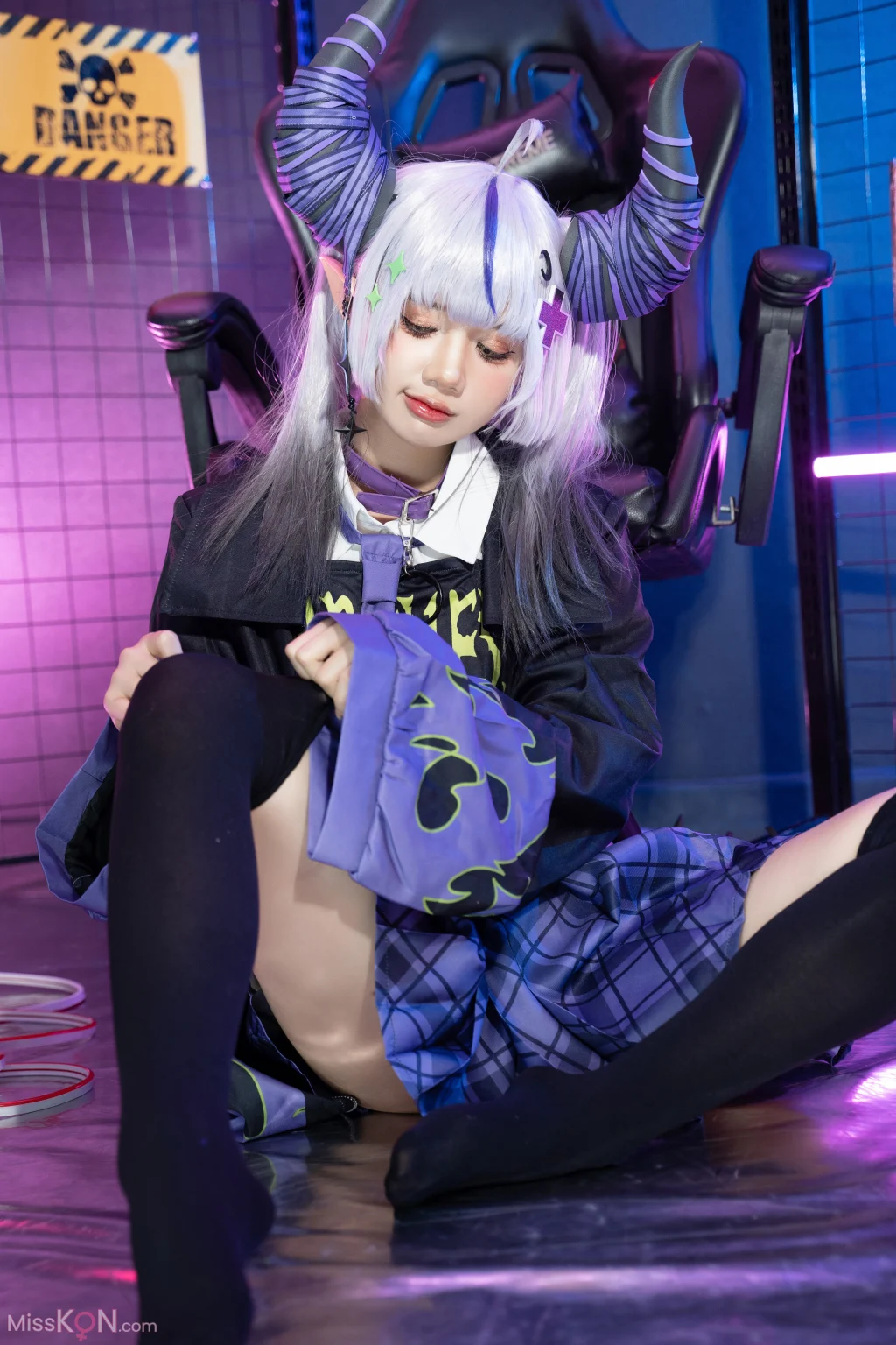 Coser@PoppaChan: Laplus in New Outfit 11 Coser@PoppaChan: Laplus in New Outfit
