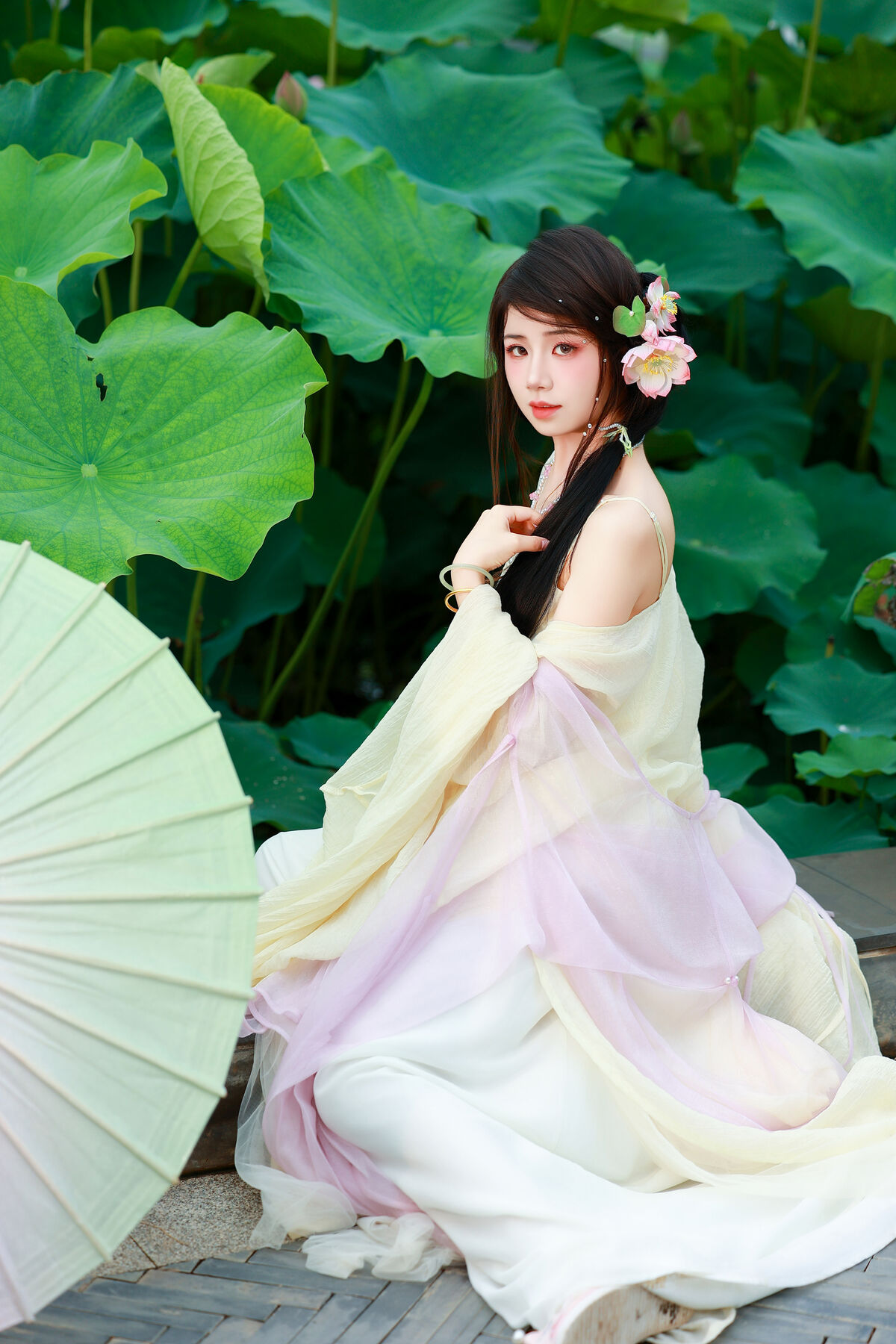 YiTuYu艺图语 Vol.9955 Xiao Du Tong Xue 18 YiTuYu艺图语 Vol.9955 Xiao Du Tong Xue