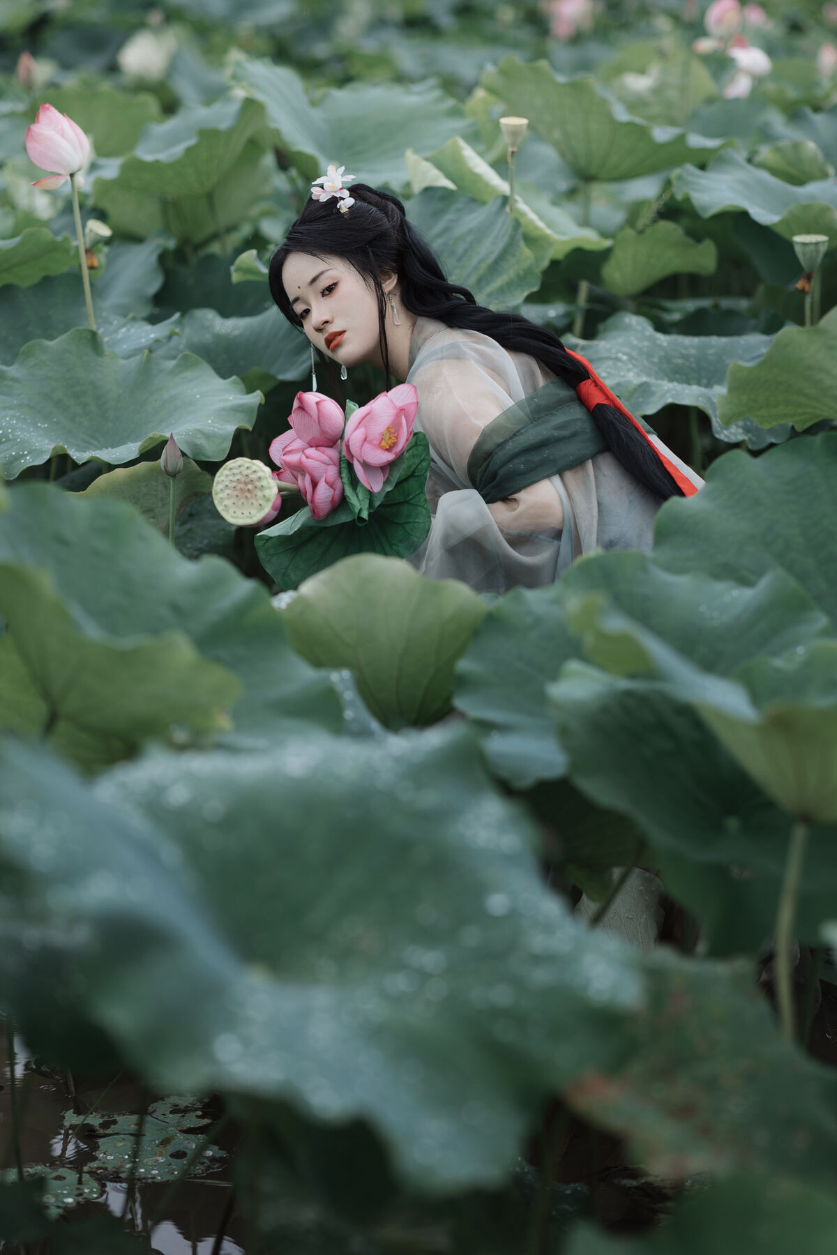 YiTuYu艺图语 Vol.9895 Yuan Di Diao Xian Qu Ye Nao 13 YiTuYu艺图语 Vol.9895 Yuan Di Diao Xian Qu Ye Nao