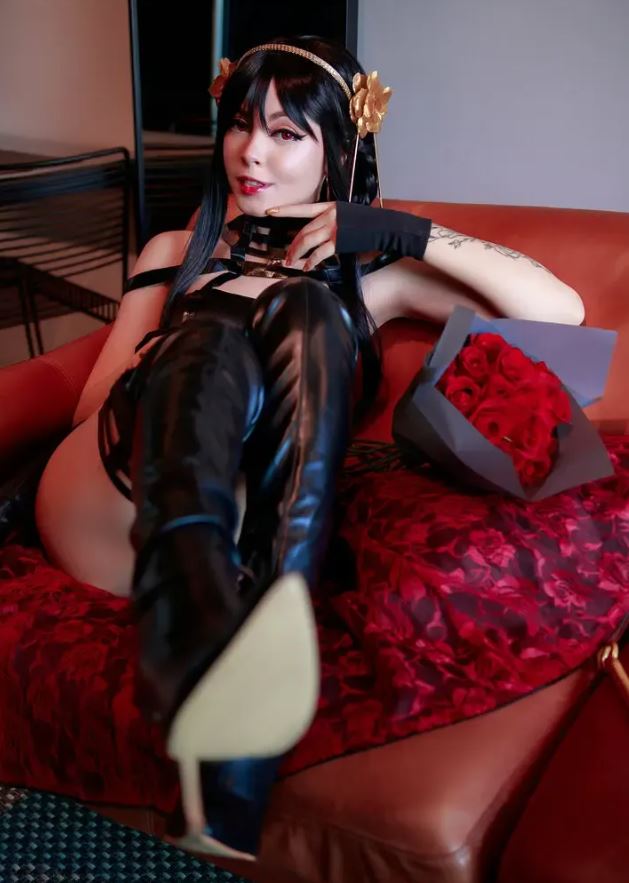 biawhitesg - Yor Forger 13 biawhitesg - Yor Forger