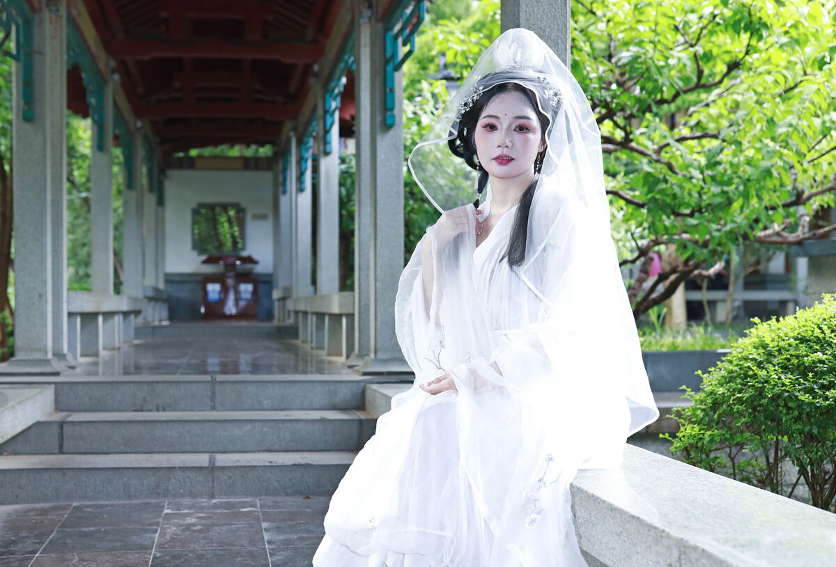 YiTuYu艺图语 Vol.9921 Hui Er 12 YiTuYu艺图语 Vol.9921 Hui Er