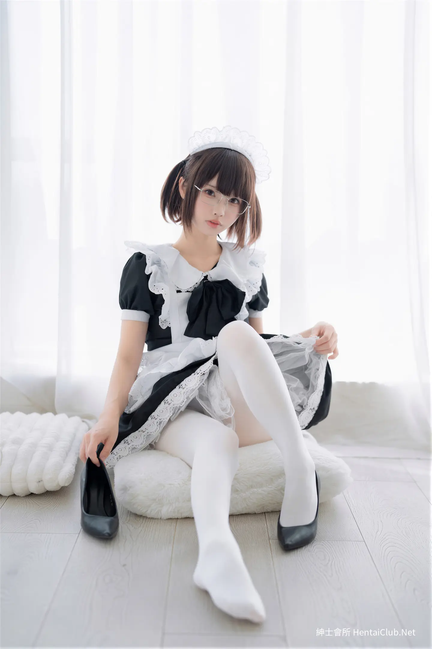 轩萧学姐 十万珍吱伏特 双人女仆 53 轩萧学姐 十万珍吱伏特 双人女仆