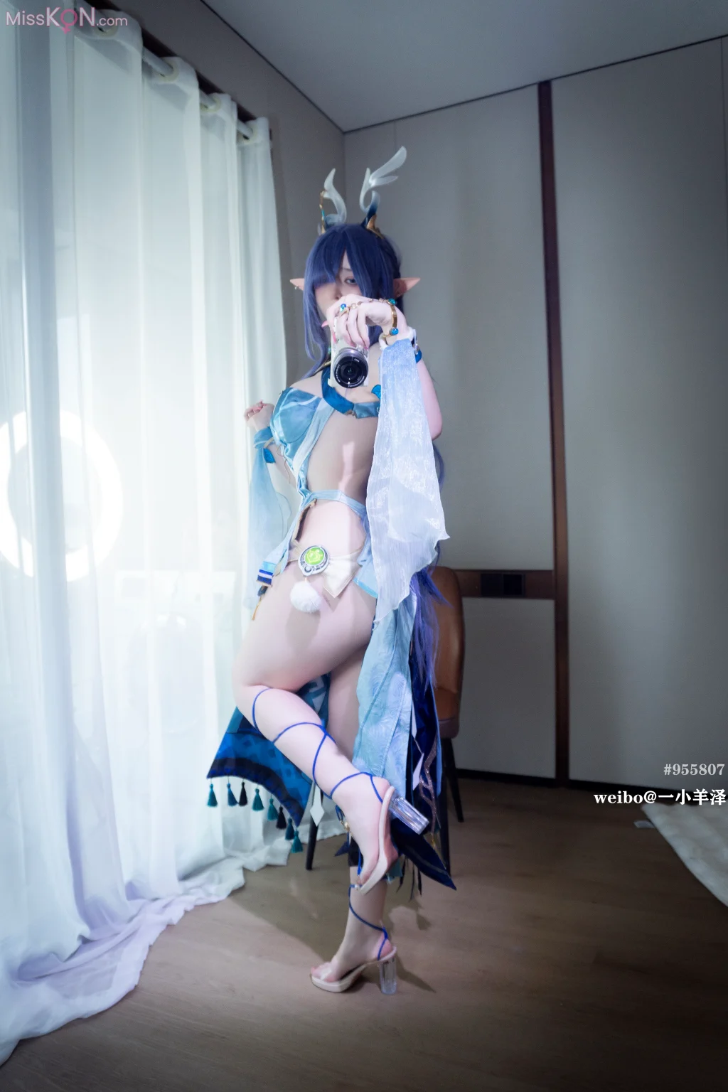 Coser@一小央泽 (yixiaoyangze): 霜铃银鹿 菈乌玛 27 Coser@一小央泽 (yixiaoyangze): 霜铃银鹿 菈乌玛