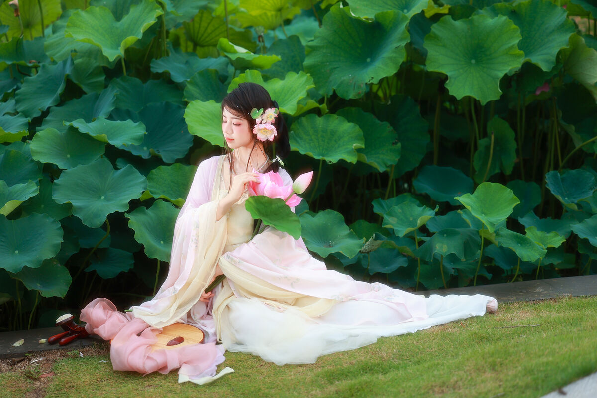 YiTuYu艺图语 Vol.9955 Xiao Du Tong Xue 25 YiTuYu艺图语 Vol.9955 Xiao Du Tong Xue