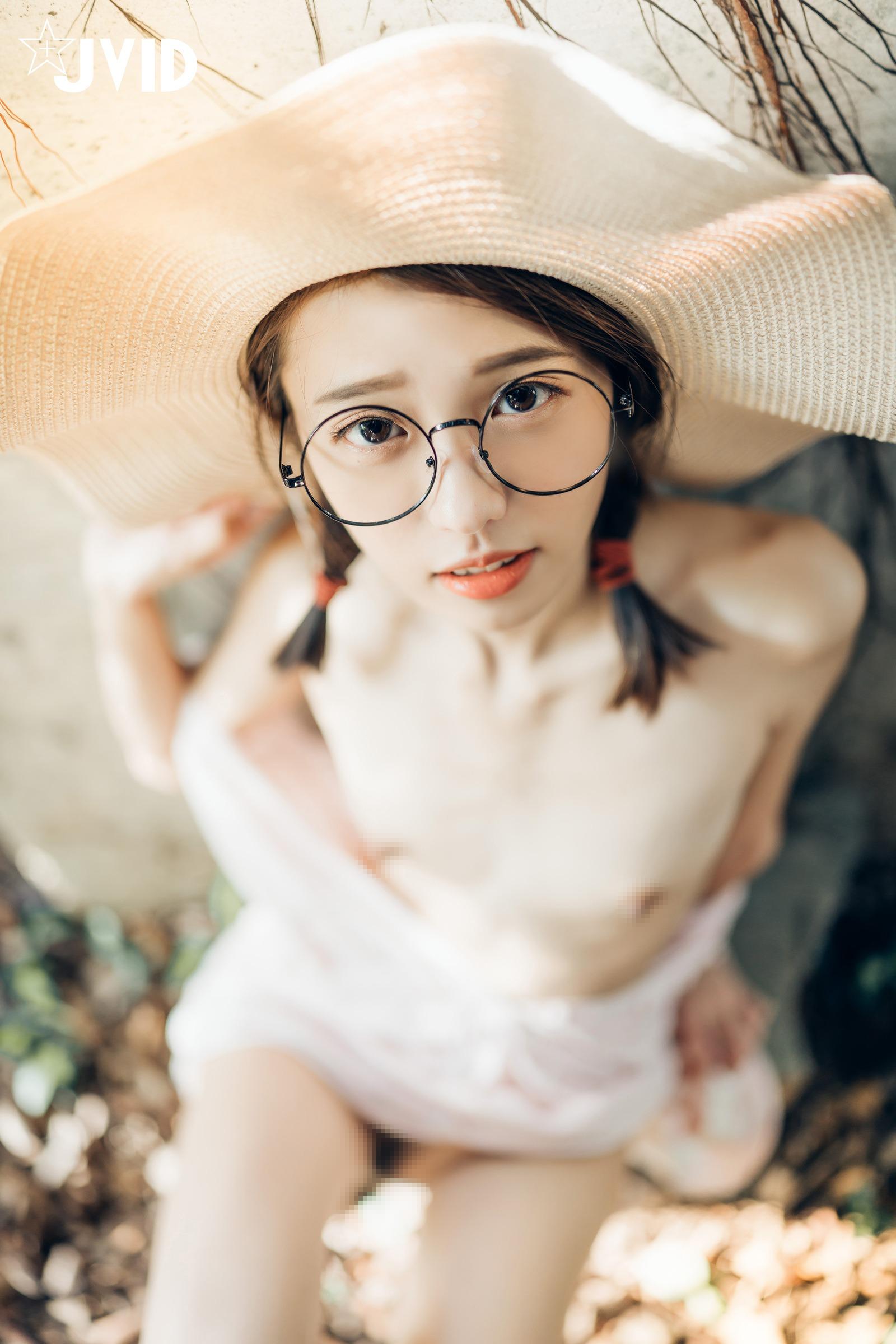 JVID:妍妍 - 抓精虫的小女孩 79 JVID:妍妍 - 抓精虫的小女孩
