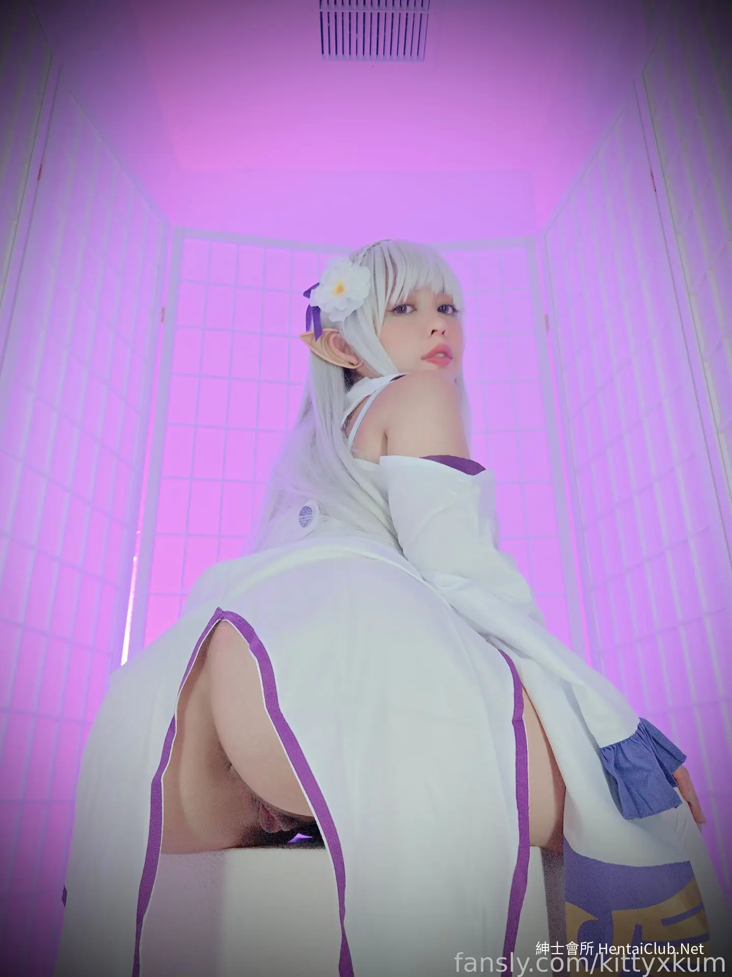 Kittyxkum Emilia 40 Kittyxkum Emilia