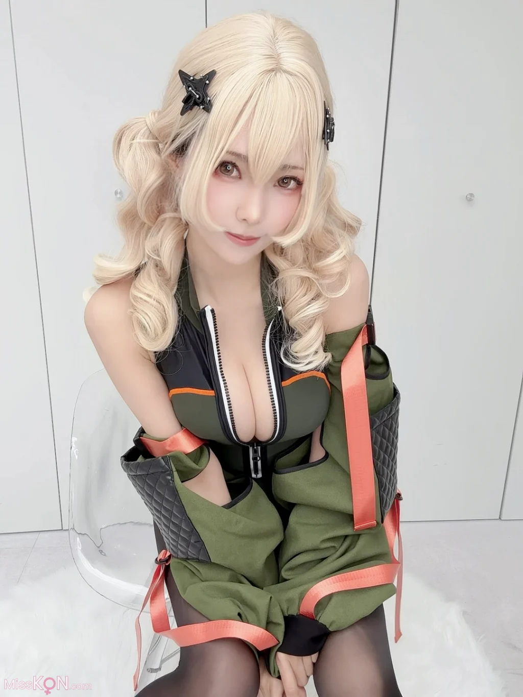 Coser@Ely_eee (ElyEE子): May 2026 Extras and Video 14 Coser@Ely_eee (ElyEE子): May 2026 Extras and Video