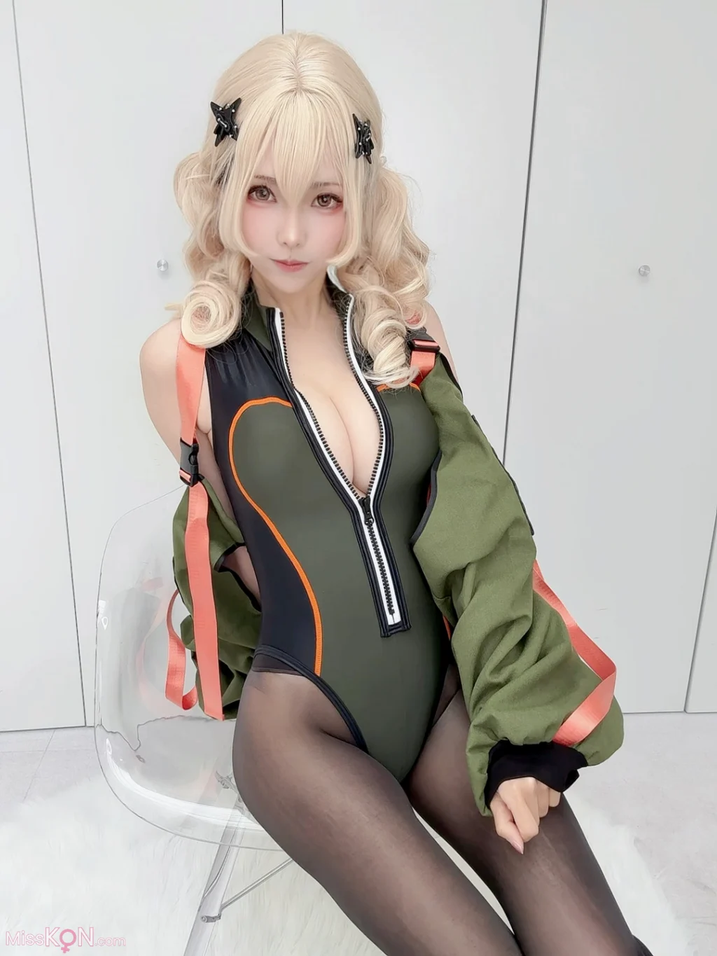 Coser@Ely_eee (ElyEE子): May 2026 Extras and Video 15 Coser@Ely_eee (ElyEE子): May 2026 Extras and Video