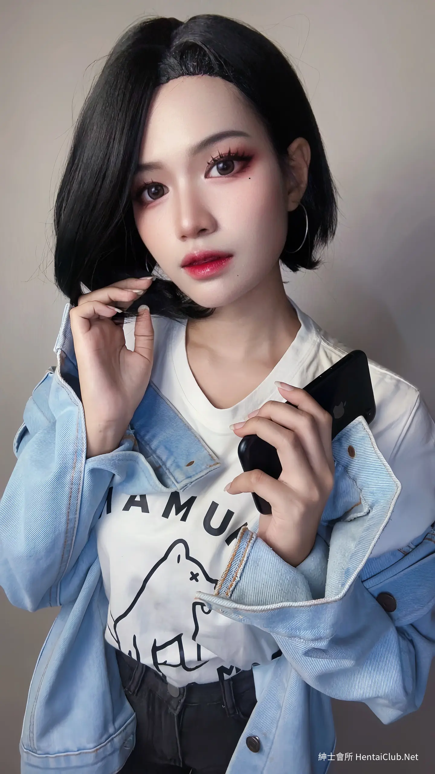 NicoShaffara Yumi Lee 22 NicoShaffara Yumi Lee