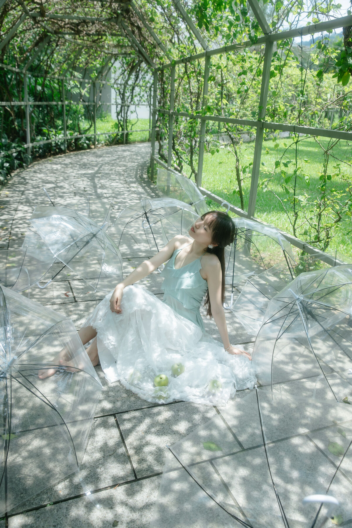 YiTuYu艺图语 Vol.9879 Xia Zhi Ya Cai 15 YiTuYu艺图语 Vol.9879 Xia Zhi Ya Cai