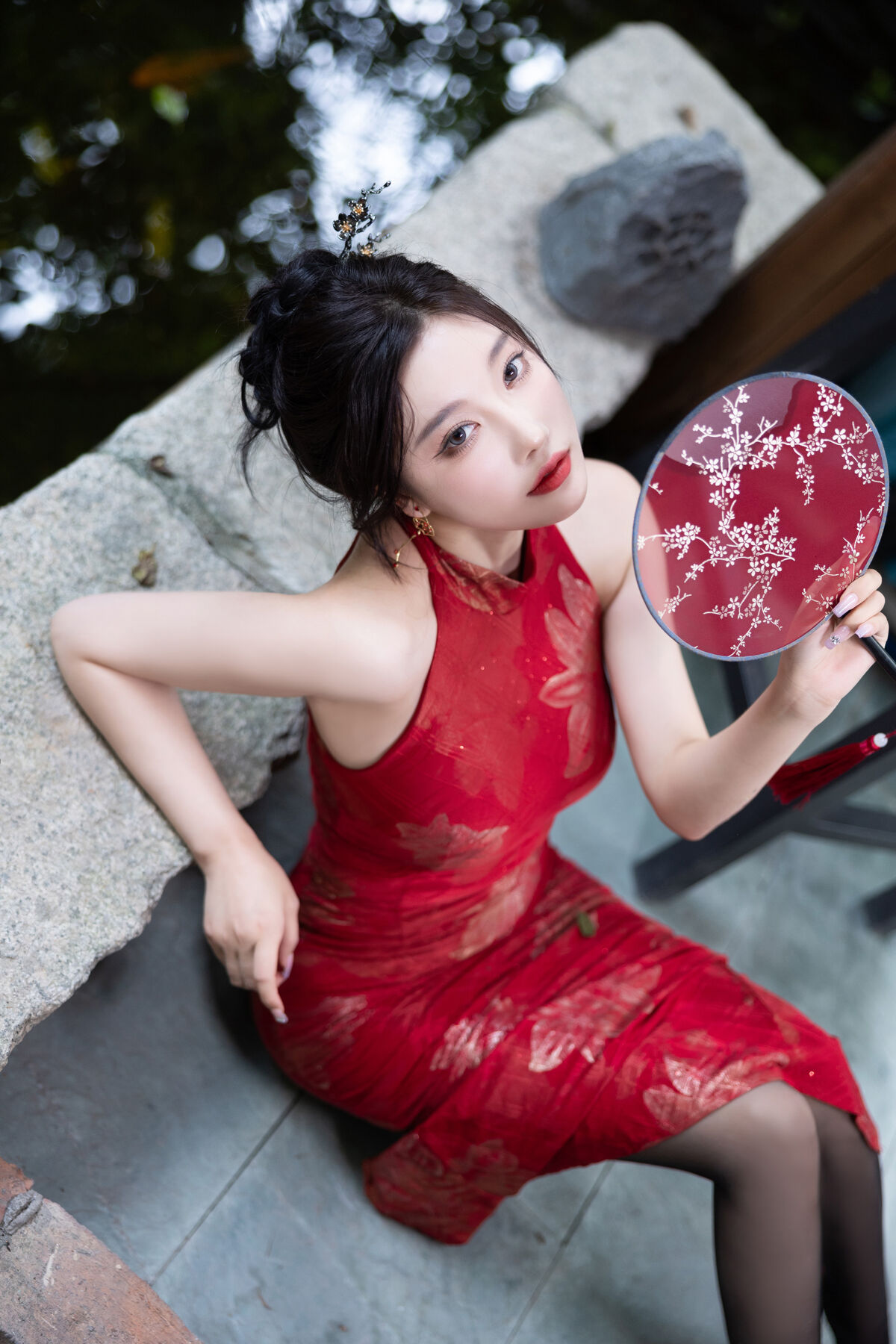 内购无水印 Yang Chen Chen 杨晨晨Yome - 秀人网模特 红色旗袍 Part01 32 内购无水印 Yang Chen Chen 杨晨晨Yome - 秀人网模特 红色旗袍 Part01