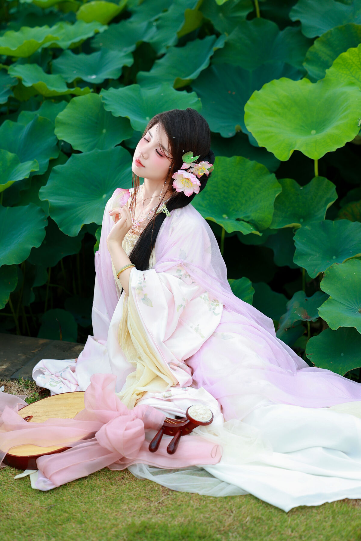YiTuYu艺图语 Vol.9955 Xiao Du Tong Xue 32 YiTuYu艺图语 Vol.9955 Xiao Du Tong Xue