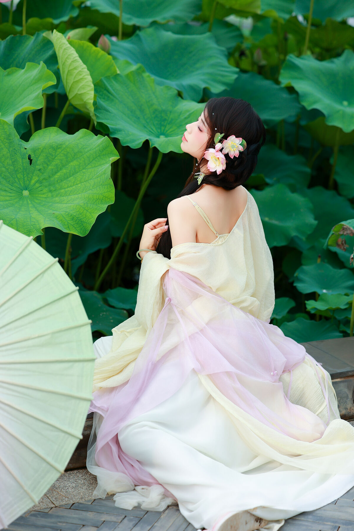YiTuYu艺图语 Vol.9955 Xiao Du Tong Xue 34 YiTuYu艺图语 Vol.9955 Xiao Du Tong Xue