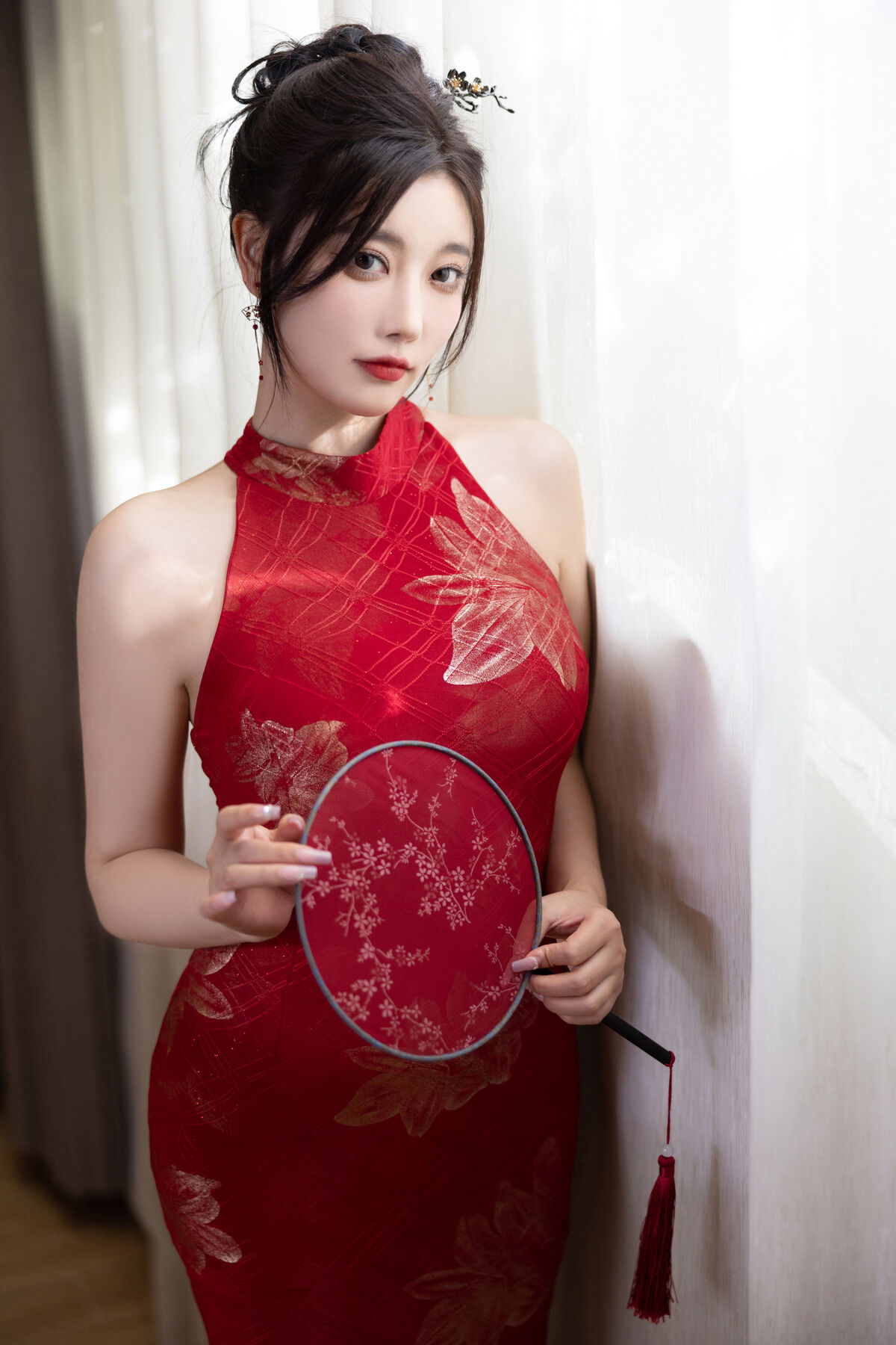 内购无水印 Yang Chen Chen 杨晨晨Yome - 秀人网模特 红色旗袍 Part01 41 内购无水印 Yang Chen Chen 杨晨晨Yome - 秀人网模特 红色旗袍 Part01