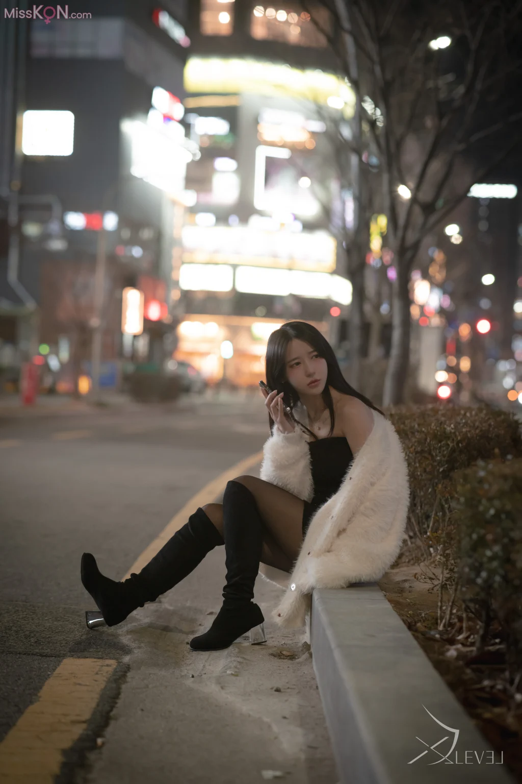 X-LEVEL Yeha (예하): Black Out 33 X-LEVEL Yeha (예하): Black Out