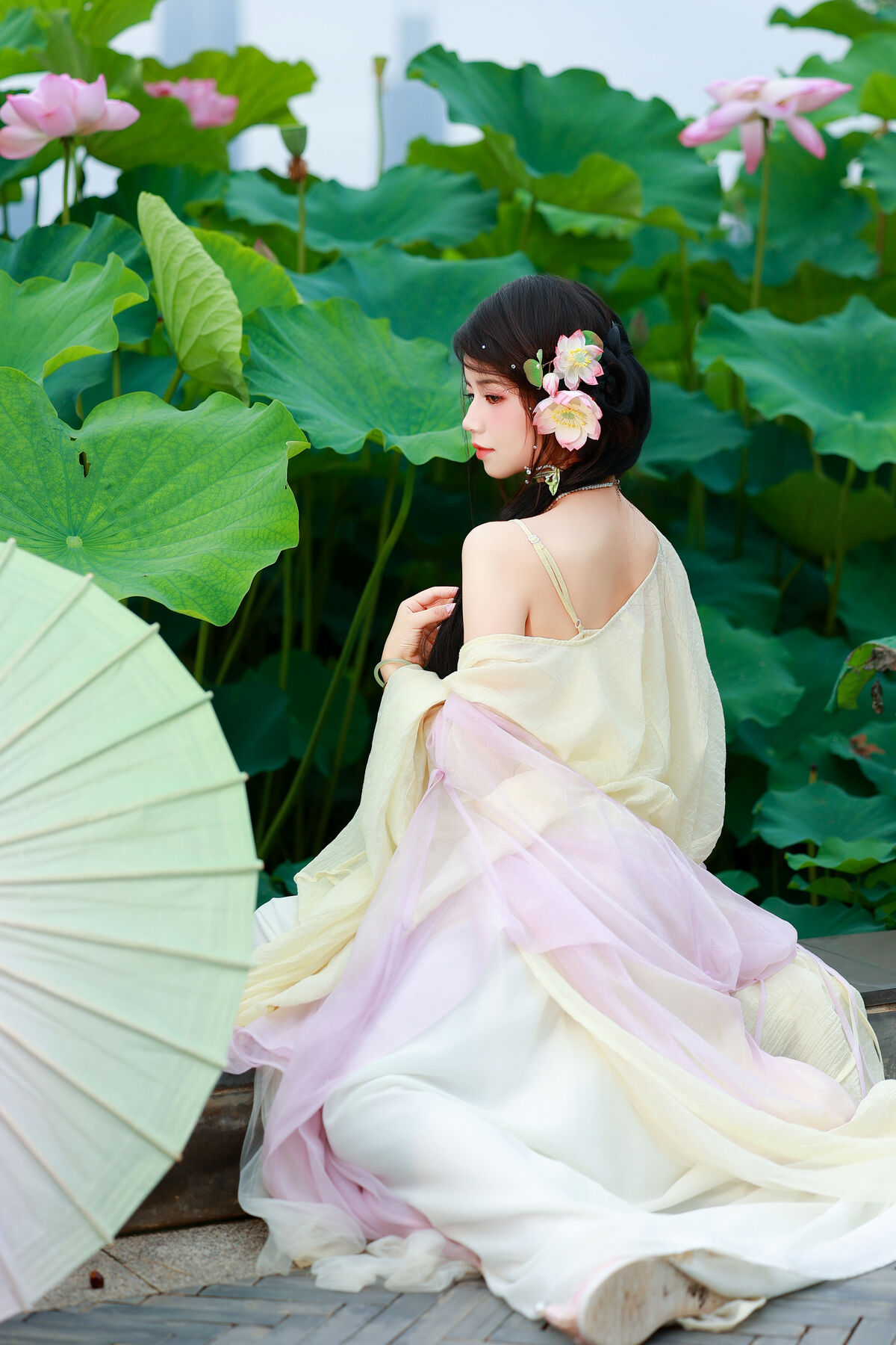 YiTuYu艺图语 Vol.9955 Xiao Du Tong Xue 38 YiTuYu艺图语 Vol.9955 Xiao Du Tong Xue
