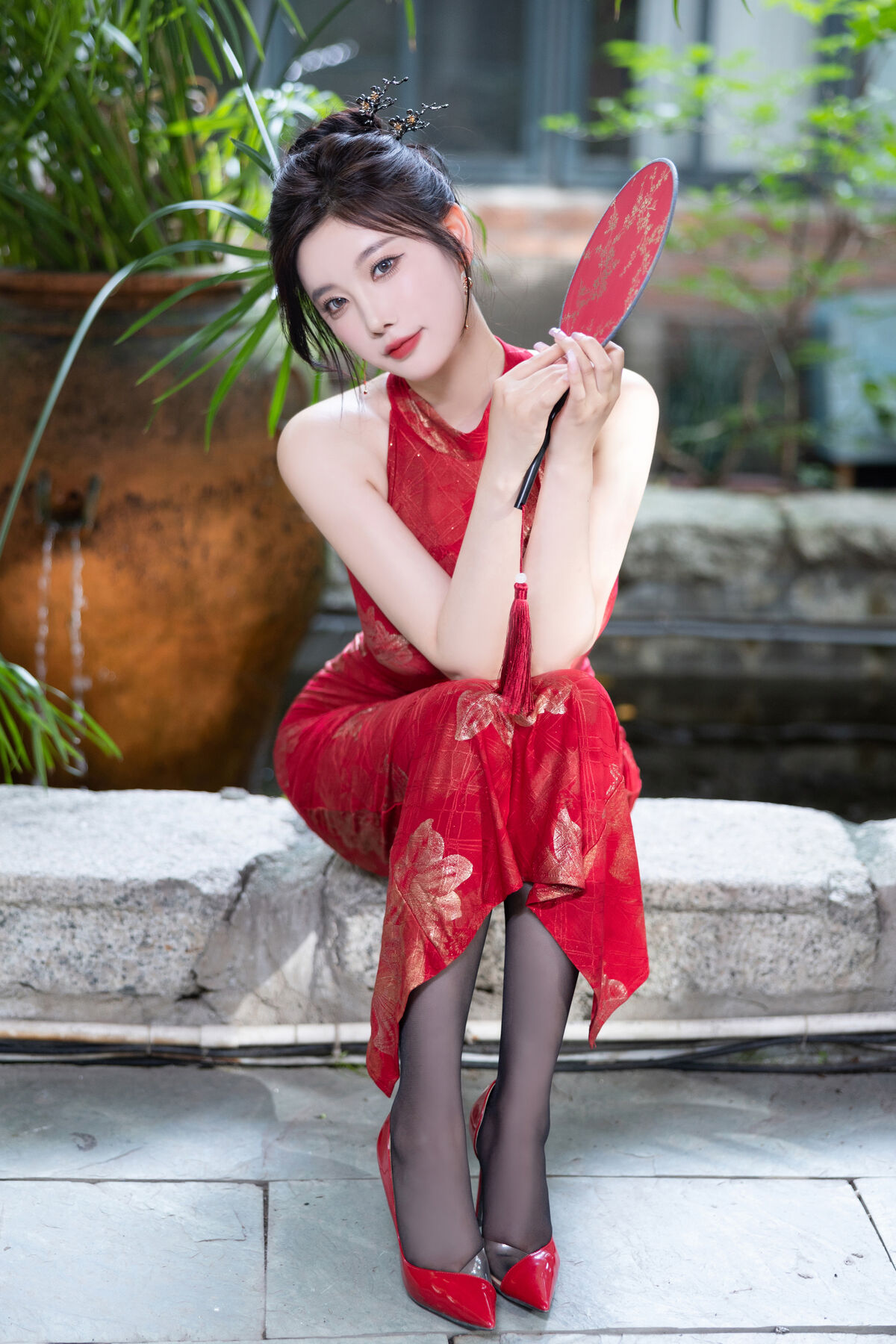 内购无水印 Yang Chen Chen 杨晨晨Yome - 秀人网模特 红色旗袍 Part01 50 内购无水印 Yang Chen Chen 杨晨晨Yome - 秀人网模特 红色旗袍 Part01
