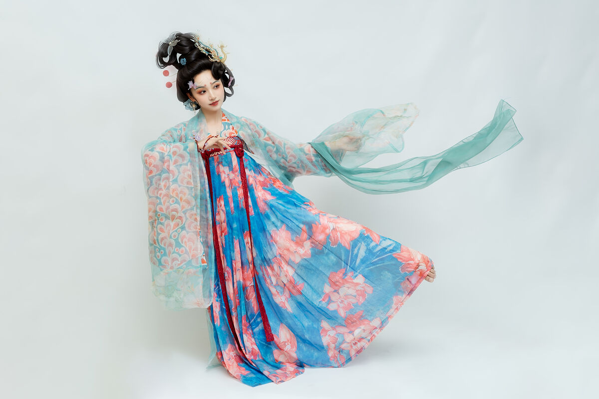 YiTuYu艺图语 Vol.9939 Ling Jie 19 YiTuYu艺图语 Vol.9939 Ling Jie