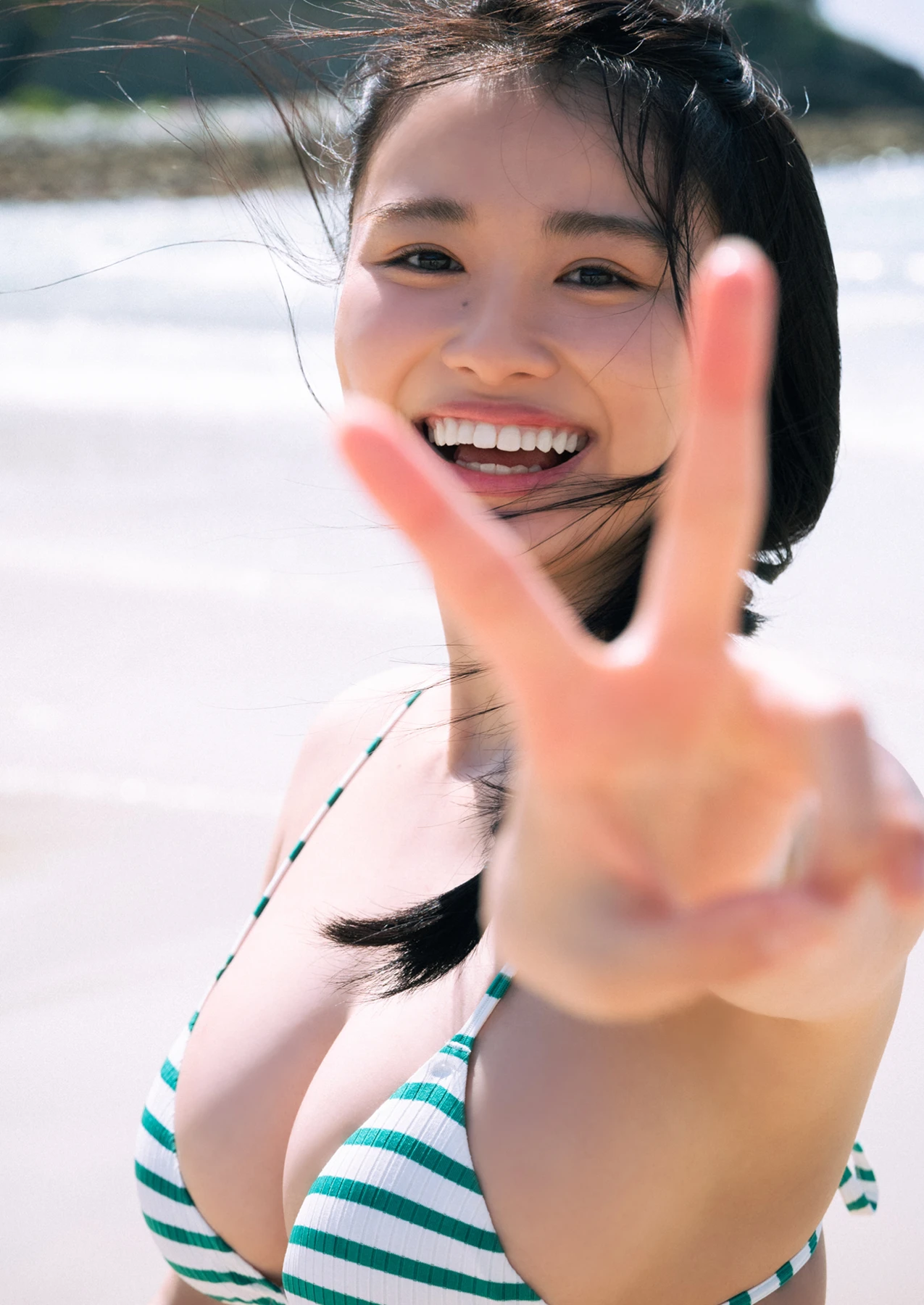 Cocoro Toyoshima 豊島心桜 – デジタル限定 YJ Photo Book 「愛でる」 15 Cocoro Toyoshima 豊島心桜 – デジタル限定 YJ Photo Book 「愛でる」